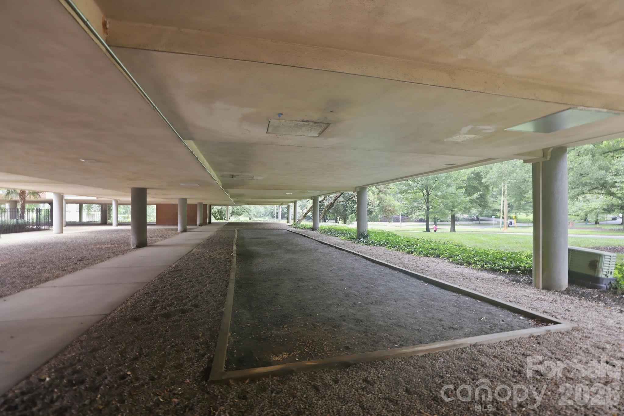 1300 Queens Road #416 — Charlotte