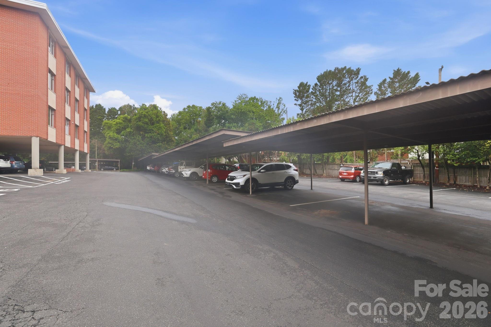 1300 Queens Road #416 — Charlotte