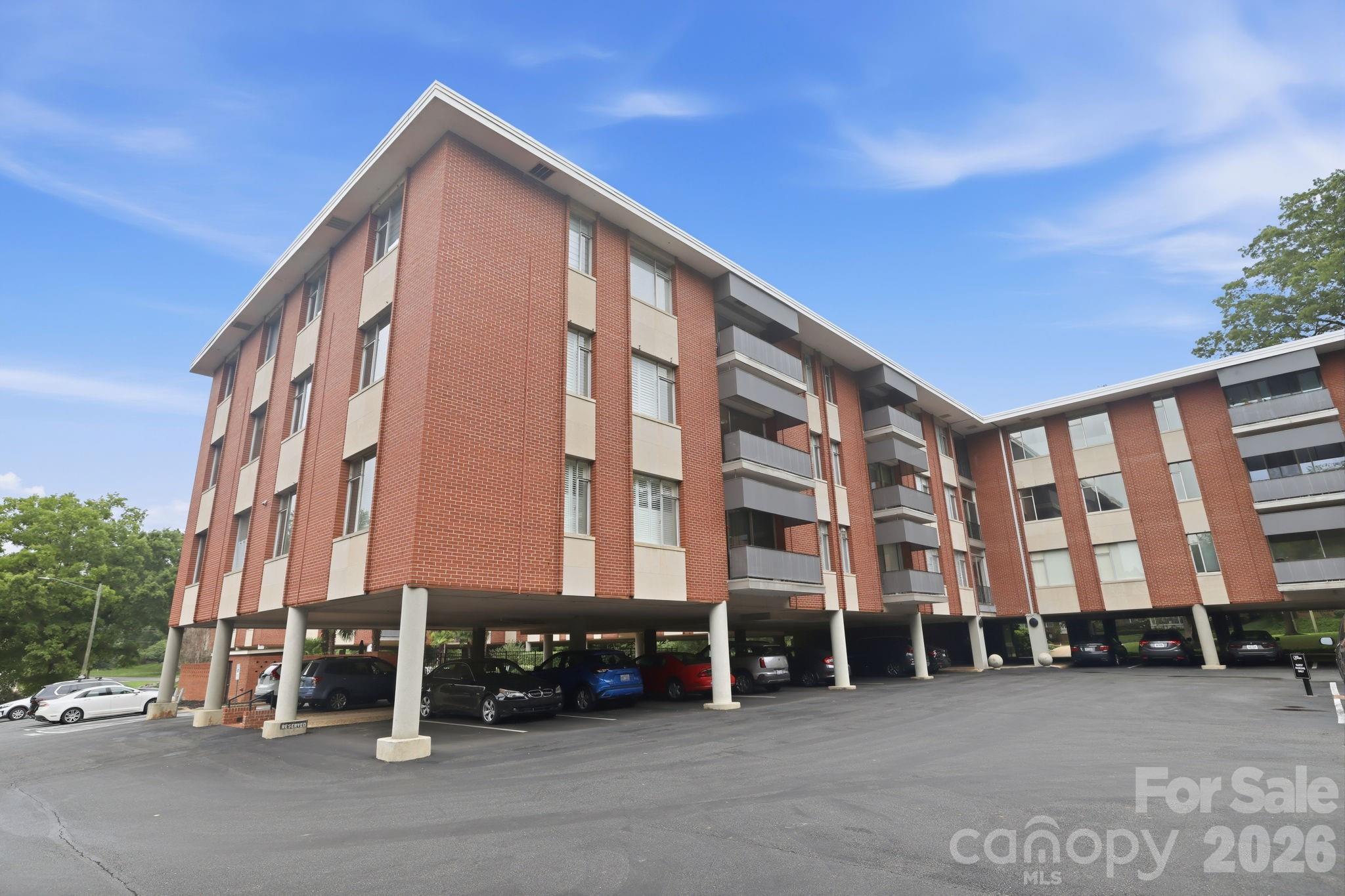 1300 Queens Road #416 — Charlotte