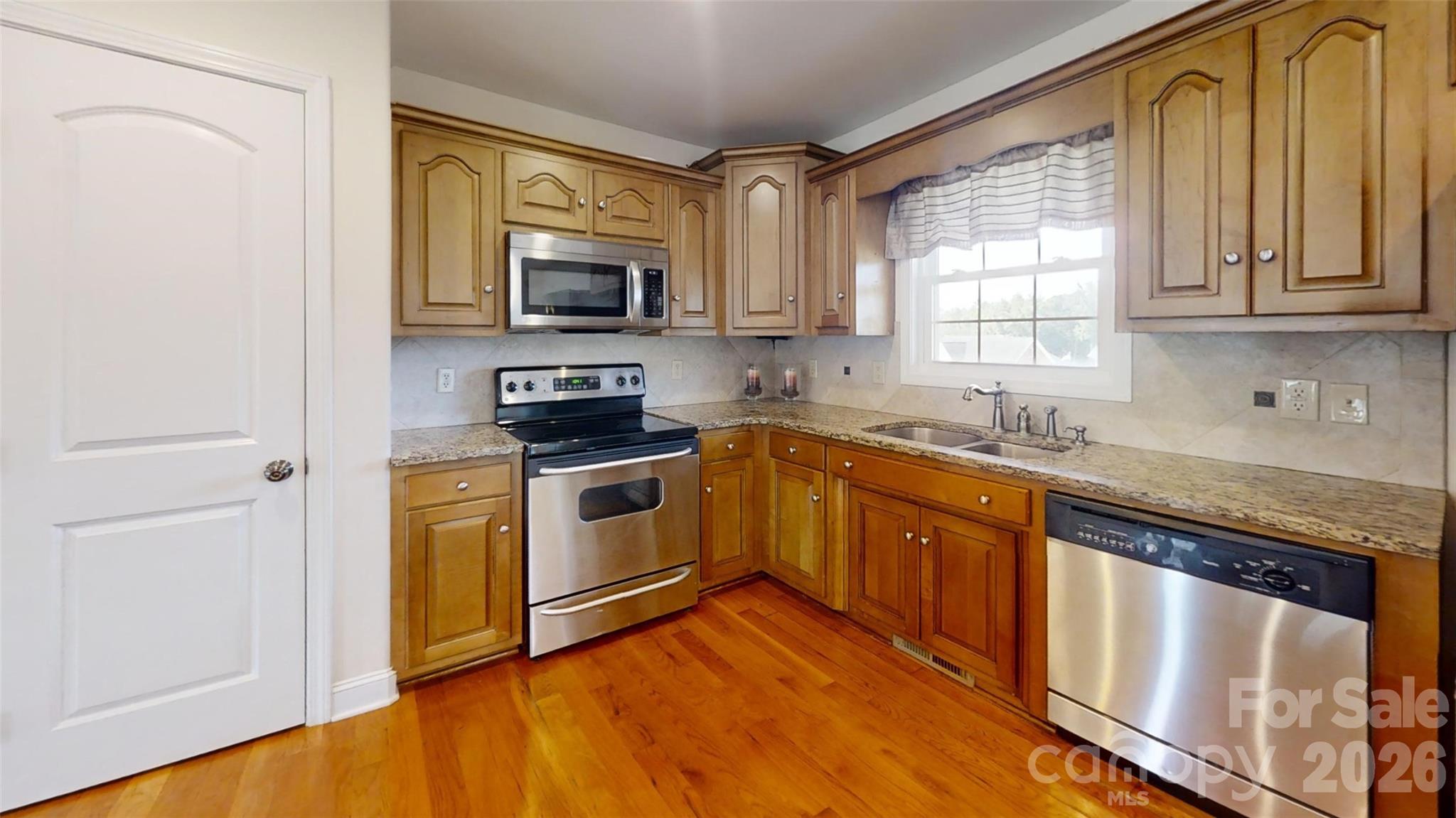 4240 Hunter Rhyne Road — Lincolnton