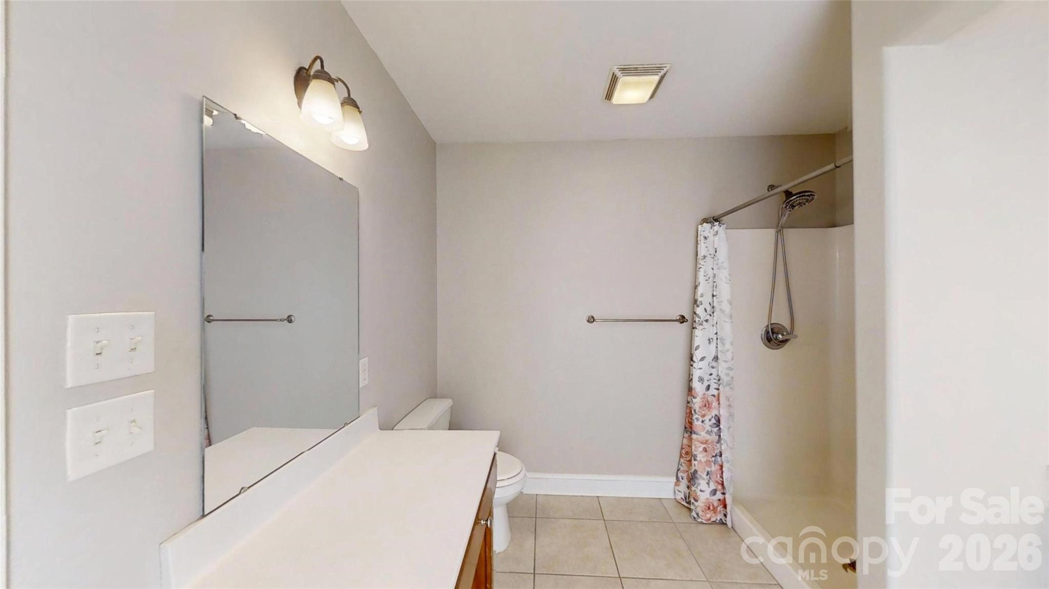 4240 Hunter Rhyne Road — Lincolnton