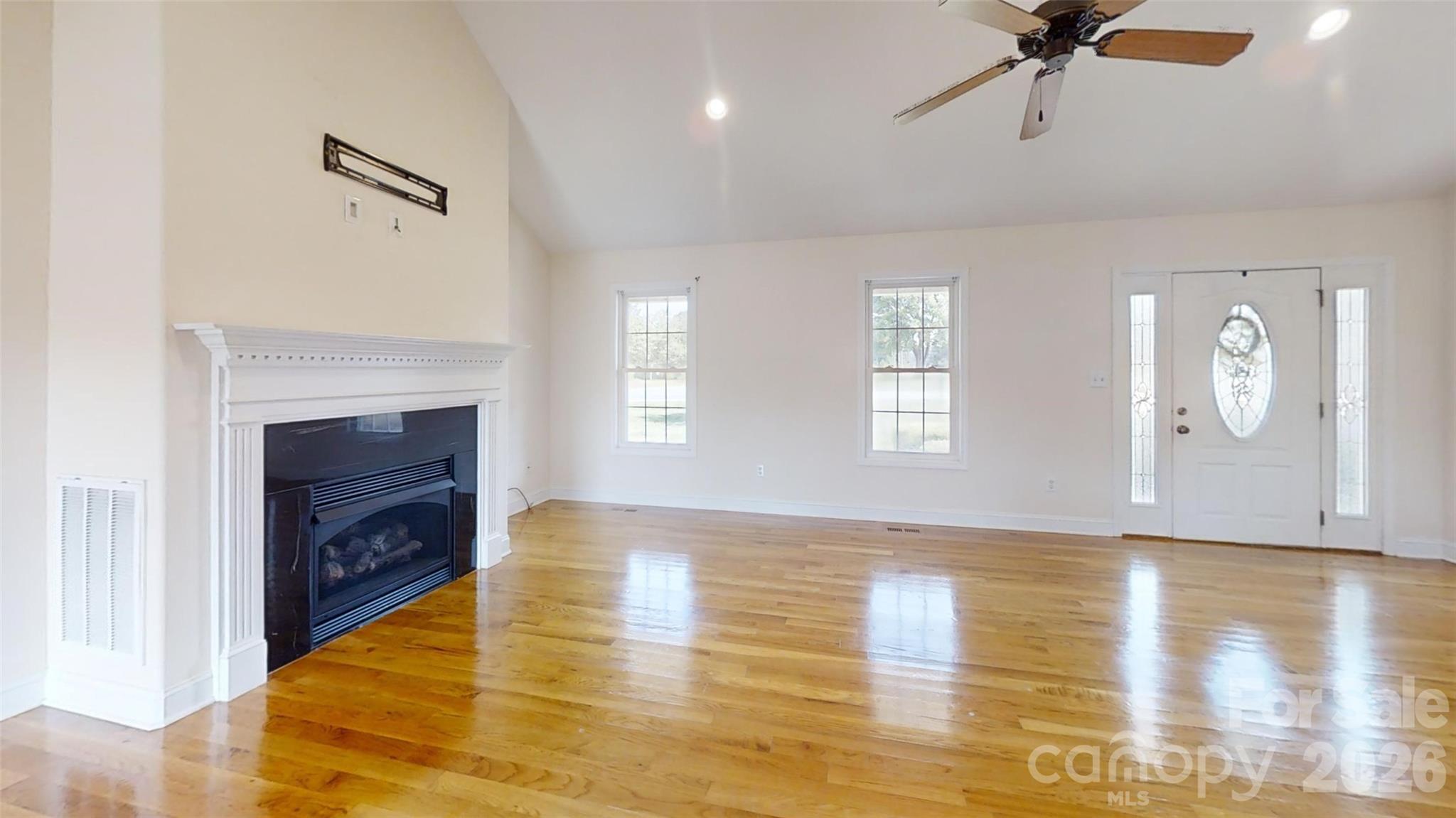 4240 Hunter Rhyne Road — Lincolnton