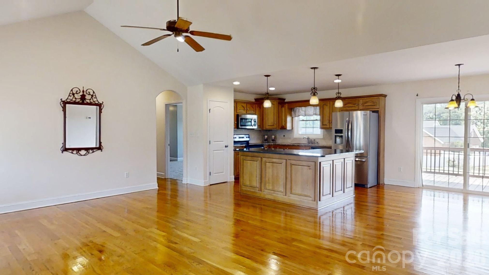 4240 Hunter Rhyne Road — Lincolnton
