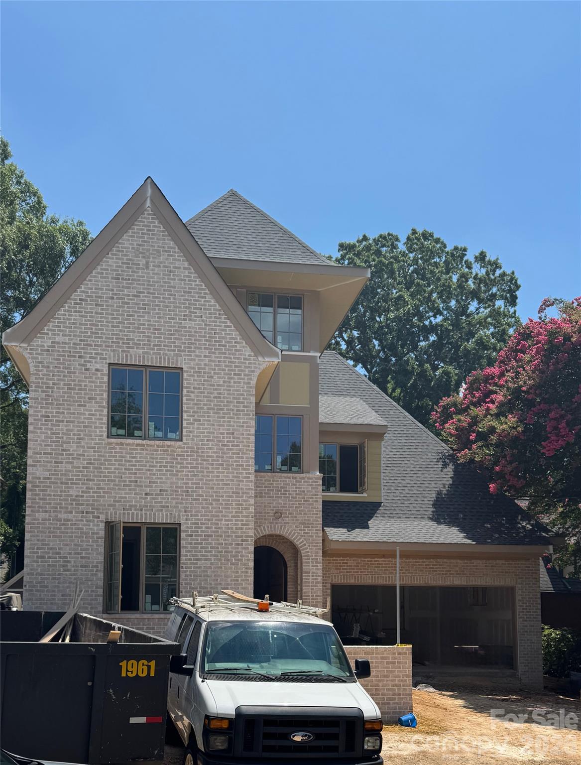 2221 Westminster Place — Charlotte