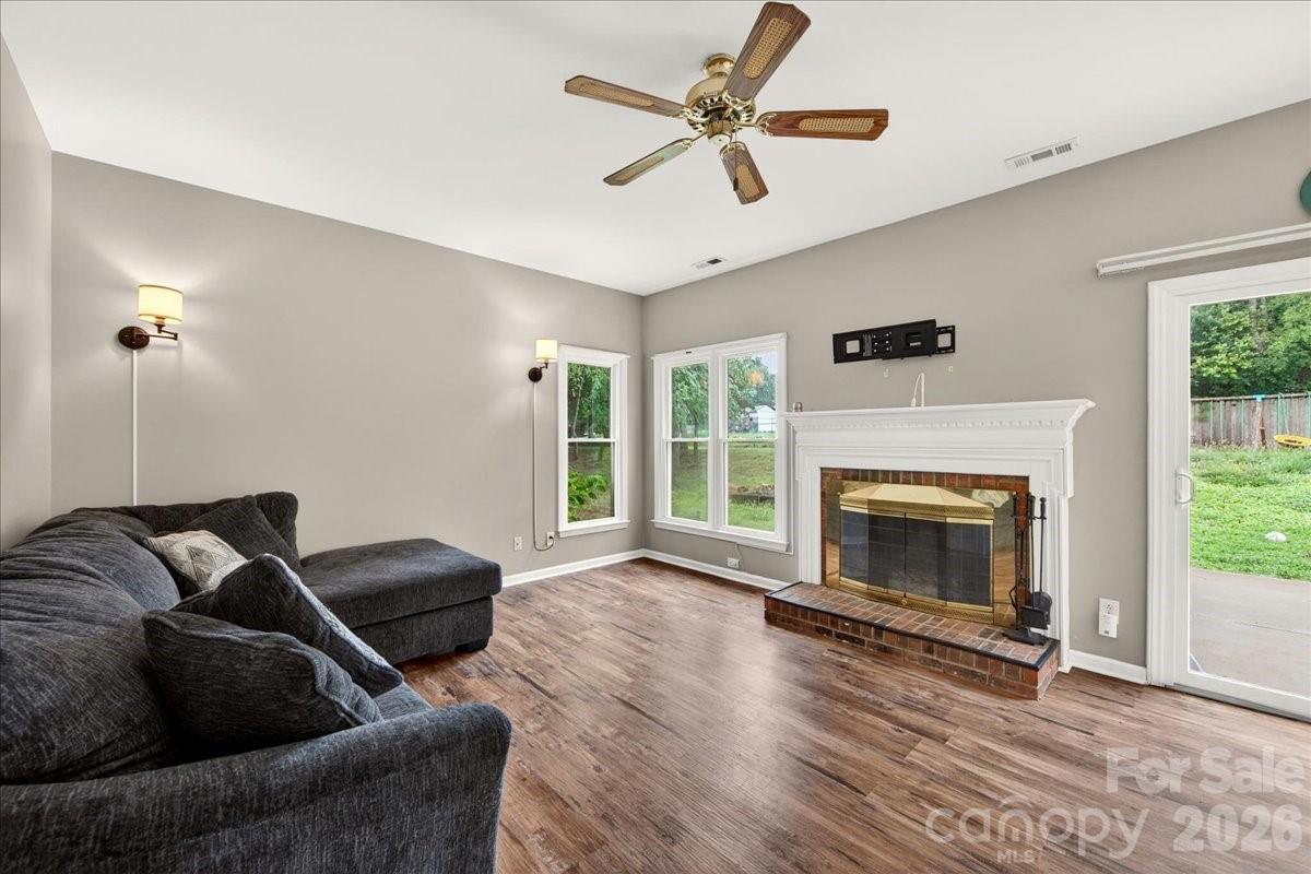 1045 Fairway Ridge Road NW — Concord