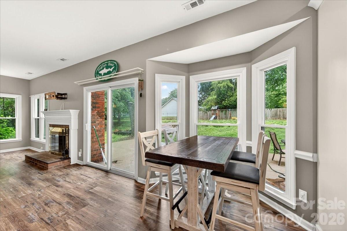 1045 Fairway Ridge Road NW — Concord