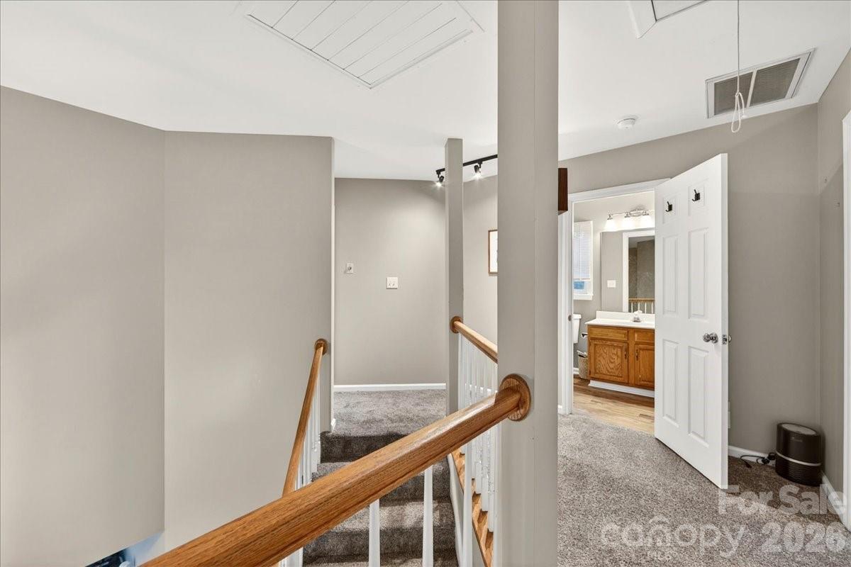 1045 Fairway Ridge Road NW — Concord