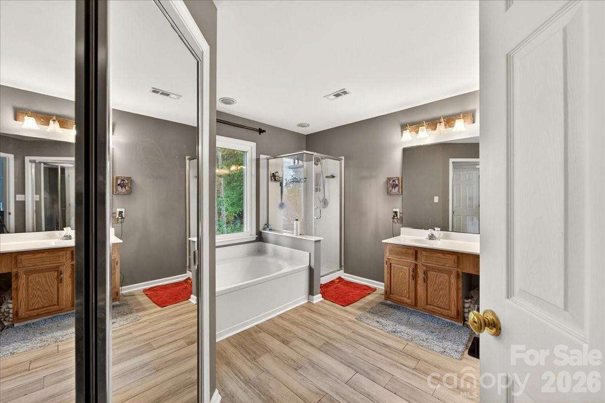 1045 Fairway Ridge Road NW — Concord