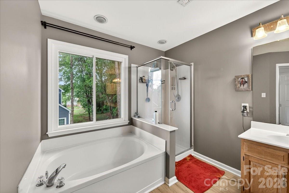 1045 Fairway Ridge Road NW — Concord