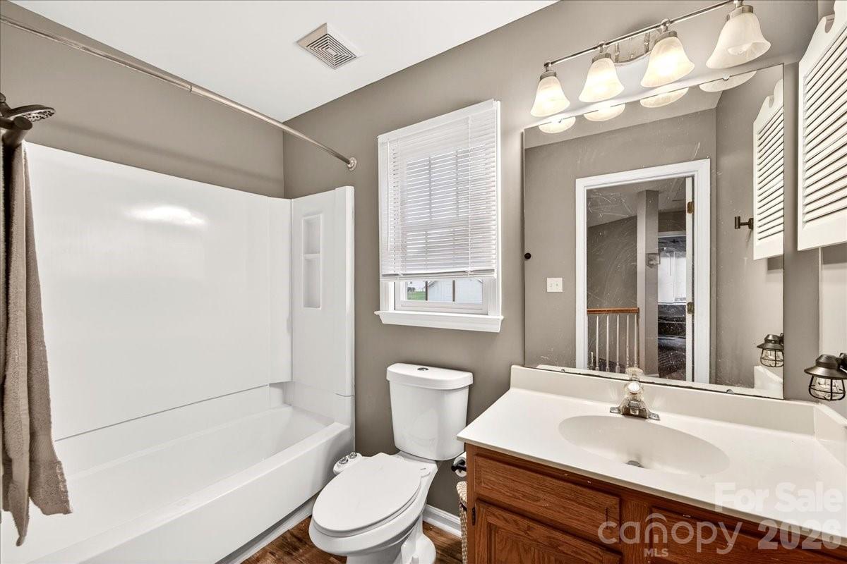 1045 Fairway Ridge Road NW — Concord