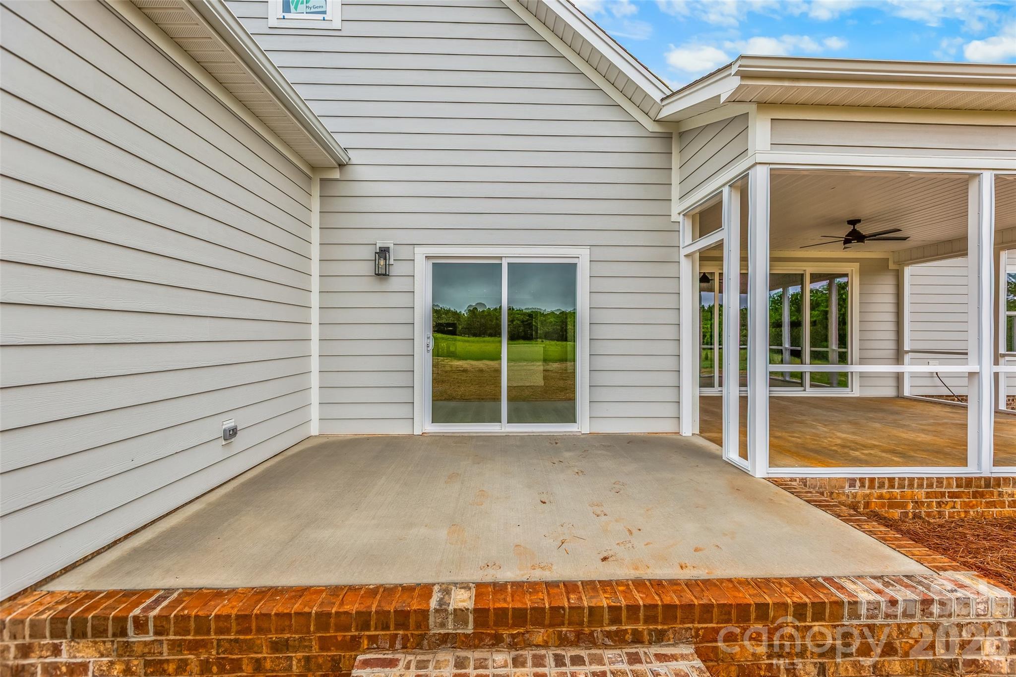 184 Armsworthy Road — Advance