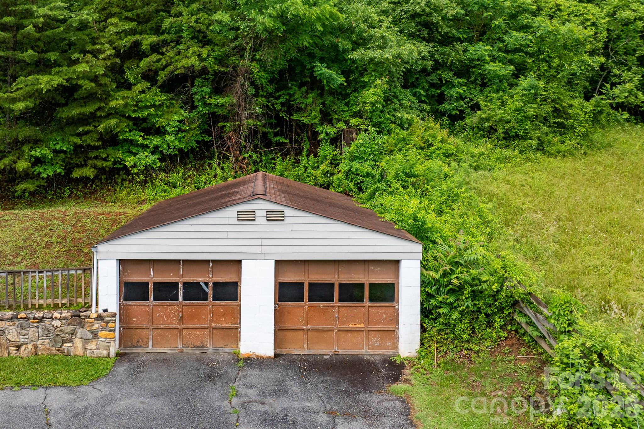 302 Sprinkle Branch Road — Marshall