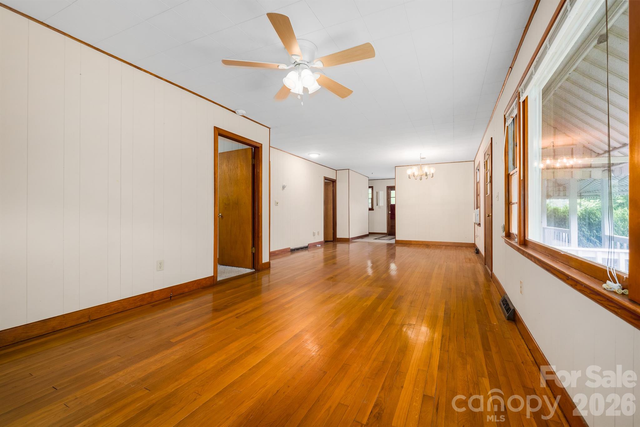 302 Sprinkle Branch Road — Marshall
