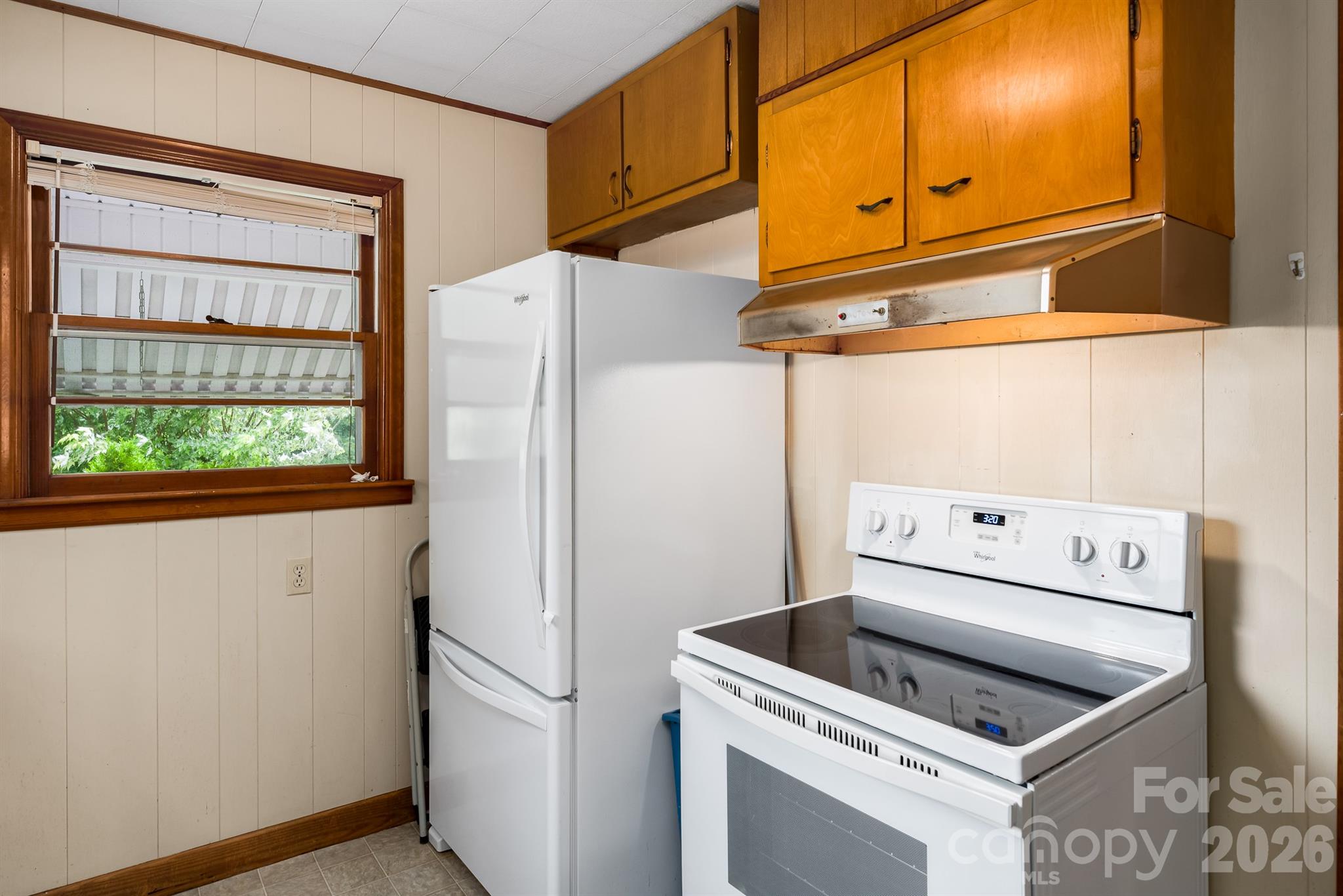 302 Sprinkle Branch Road — Marshall