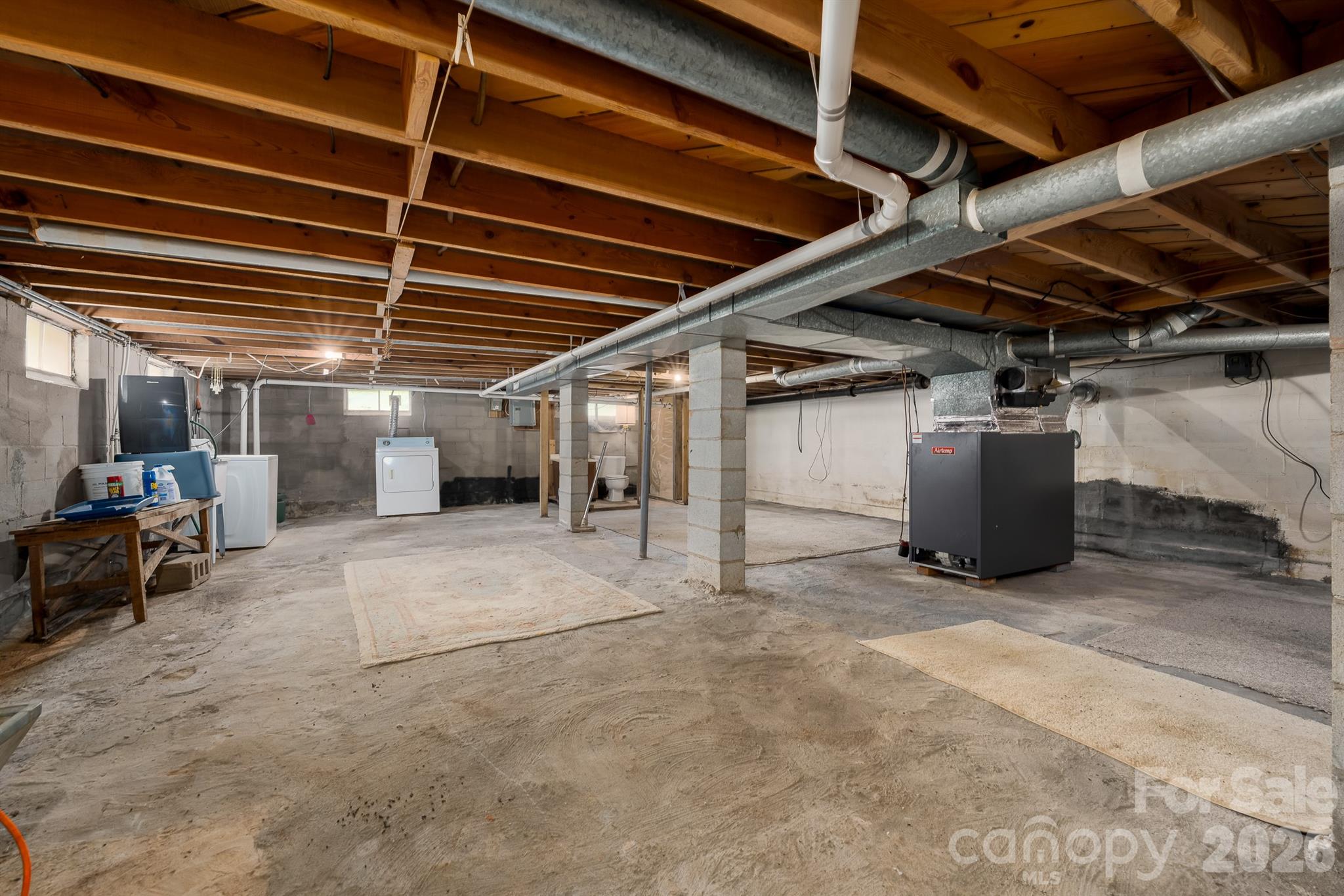 302 Sprinkle Branch Road — Marshall