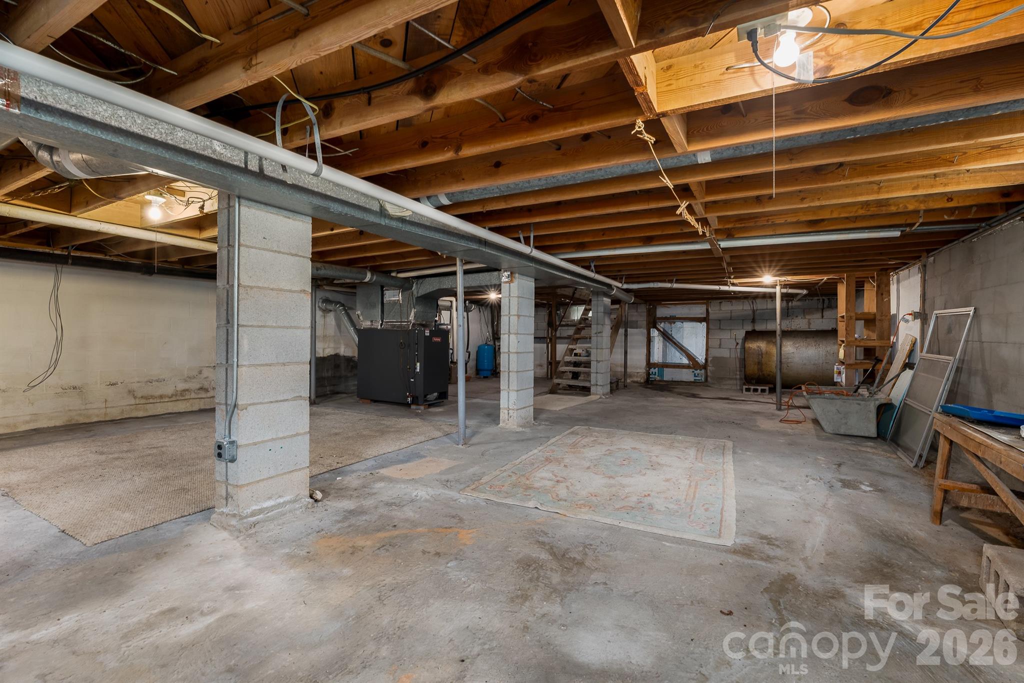 302 Sprinkle Branch Road — Marshall