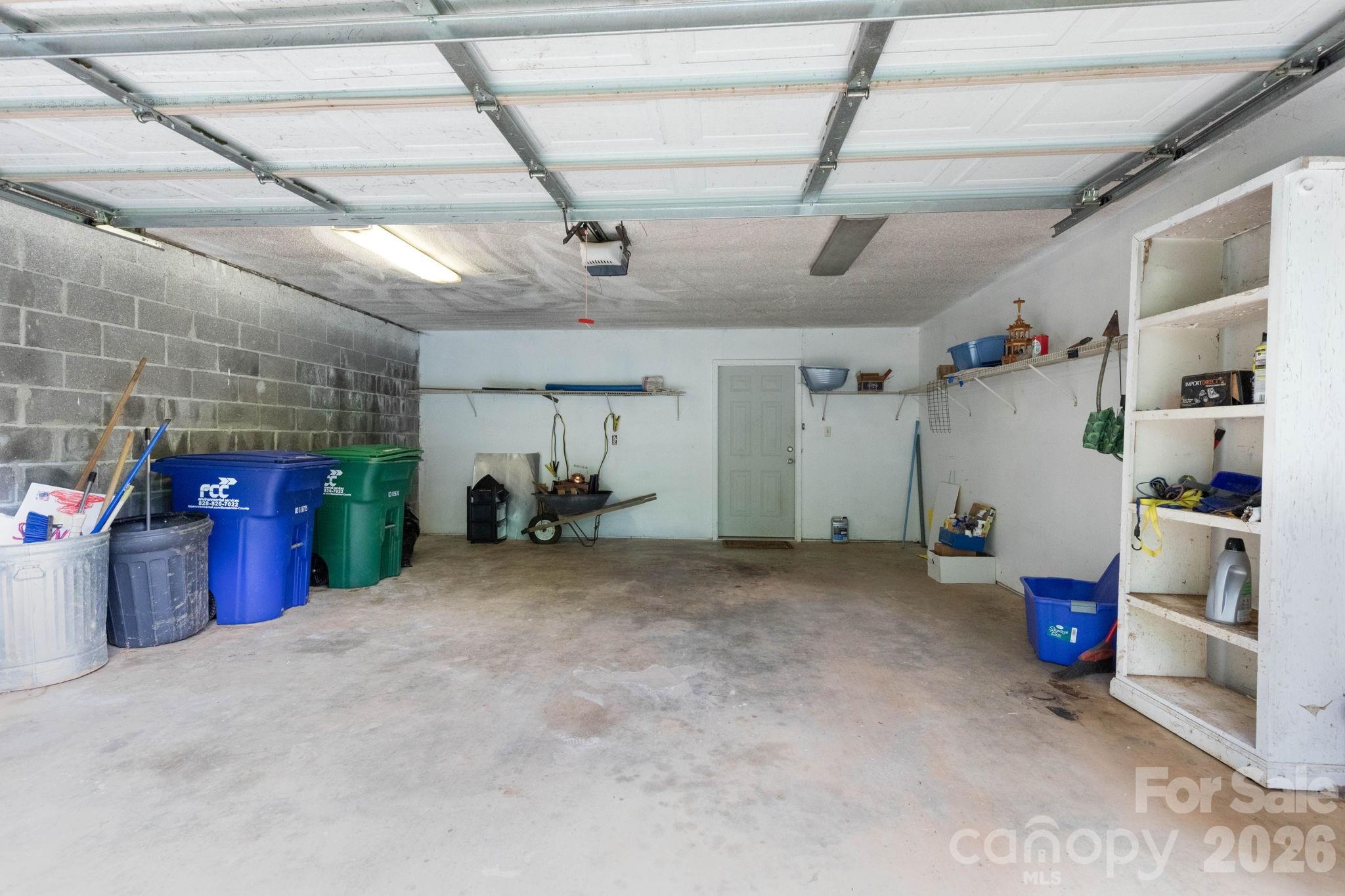 18 Bartlett Road — Weaverville