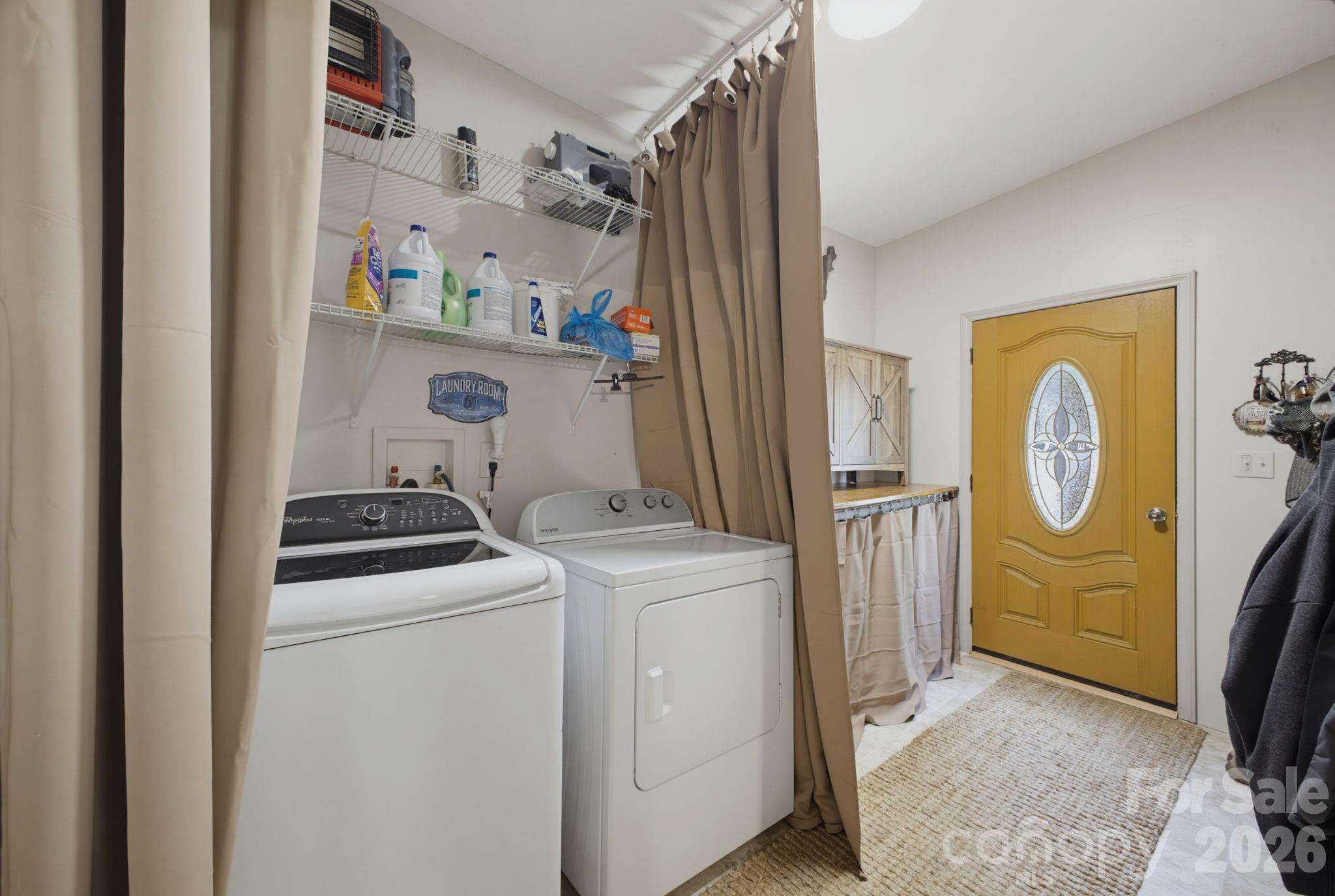 1239 W McGuinn Road — Mill Spring