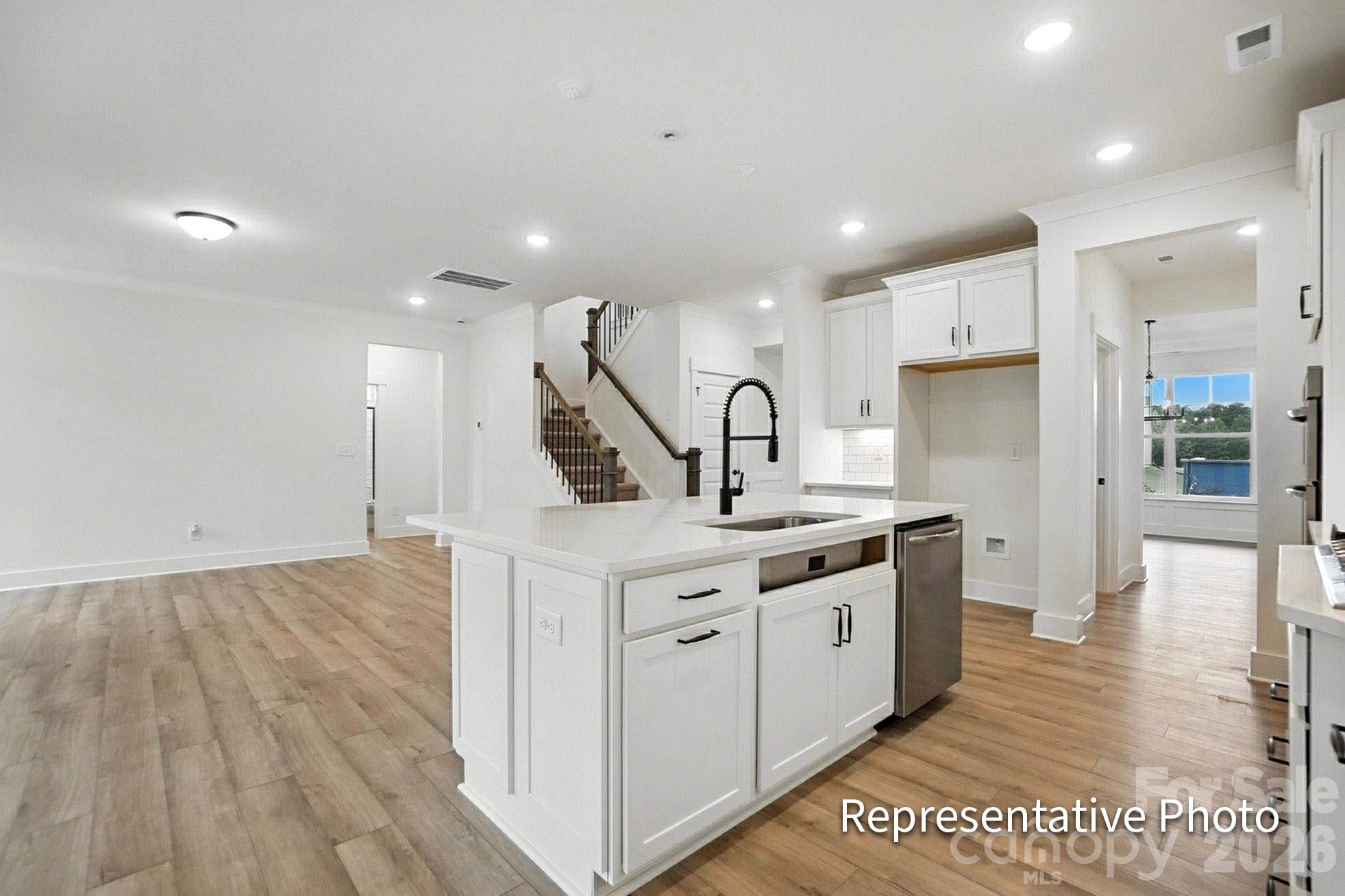 6116 New River Drive — Huntersville