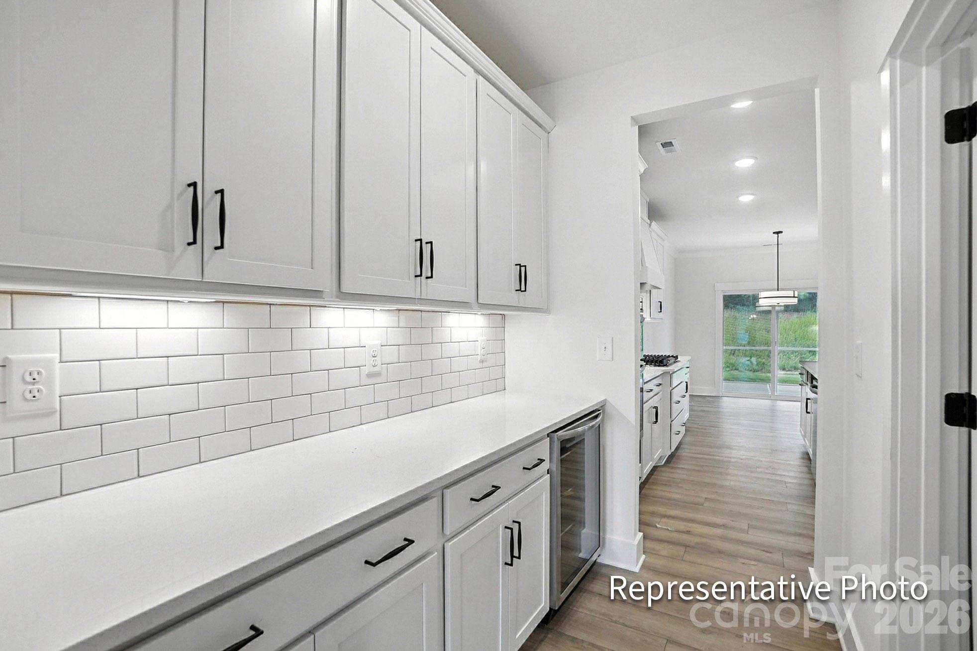 6116 New River Drive — Huntersville