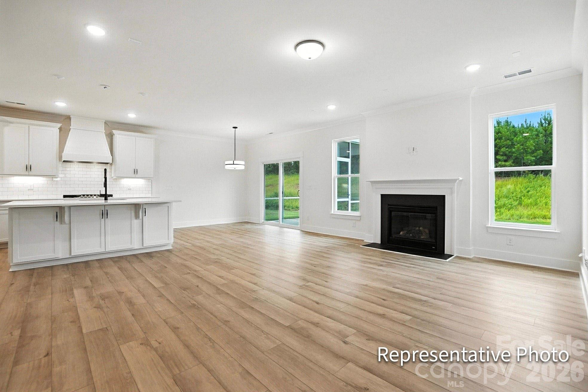 6116 New River Drive — Huntersville