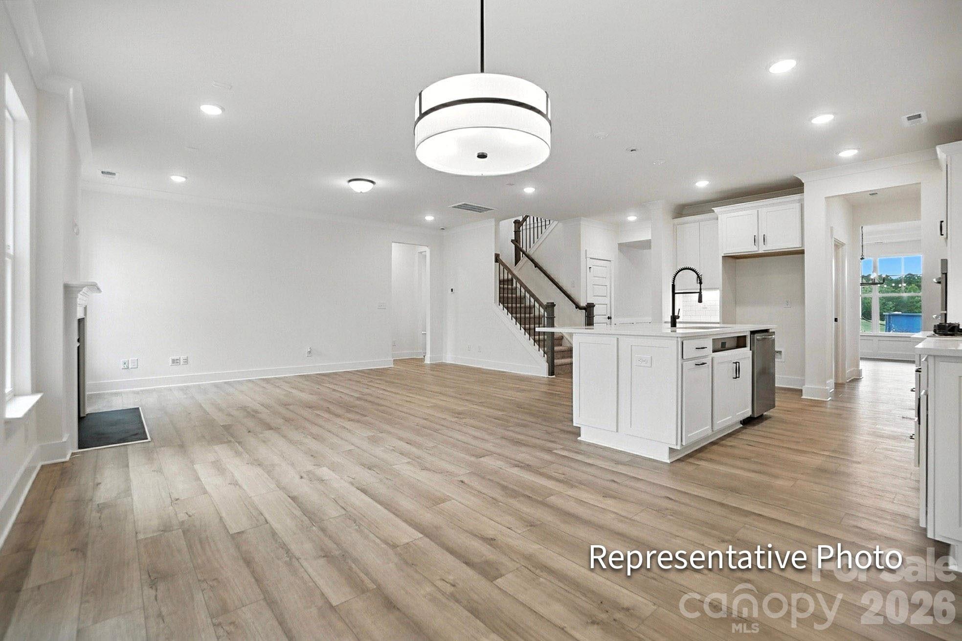 6116 New River Drive — Huntersville