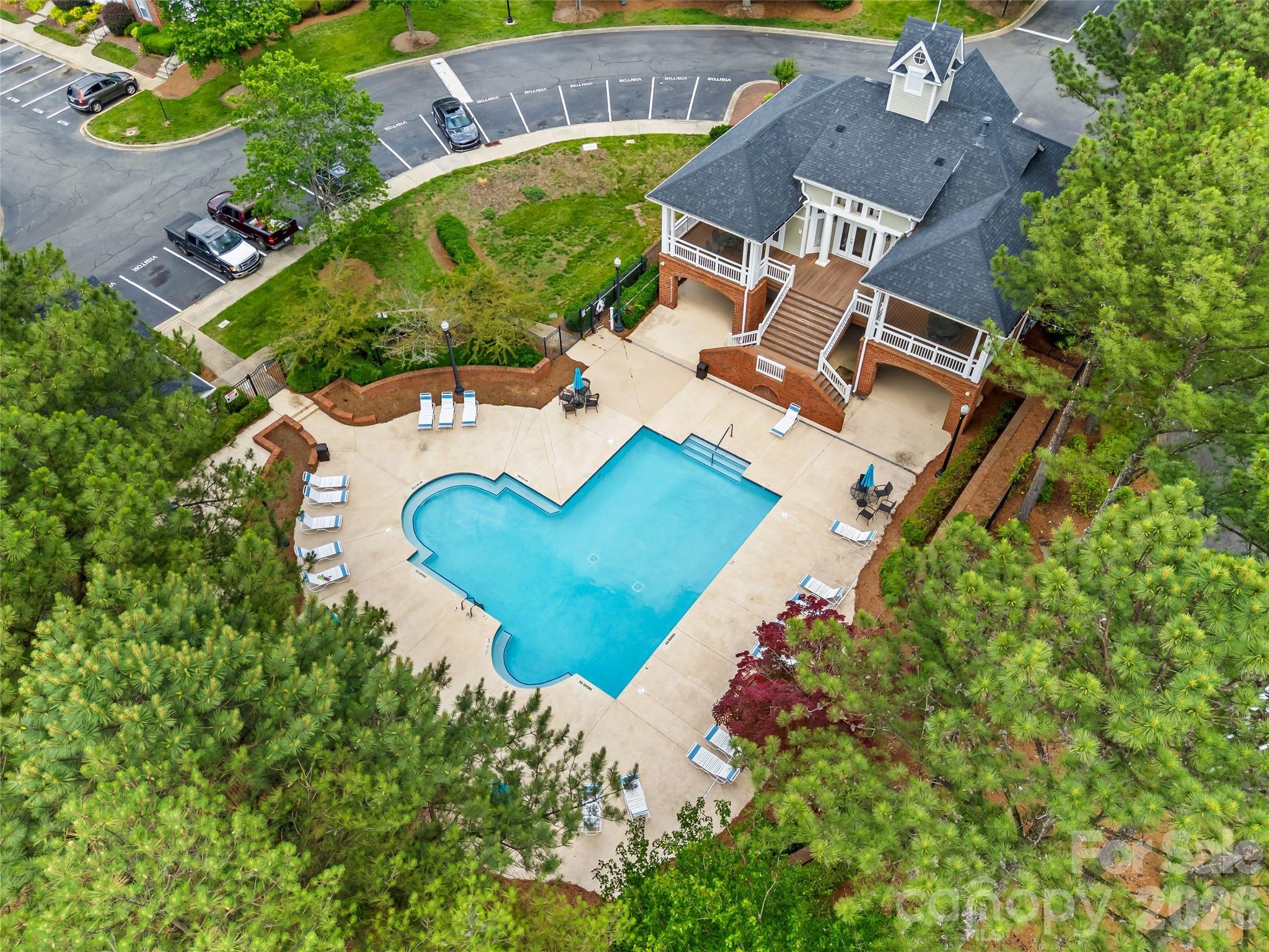 4259 Melrose Club Drive — Matthews