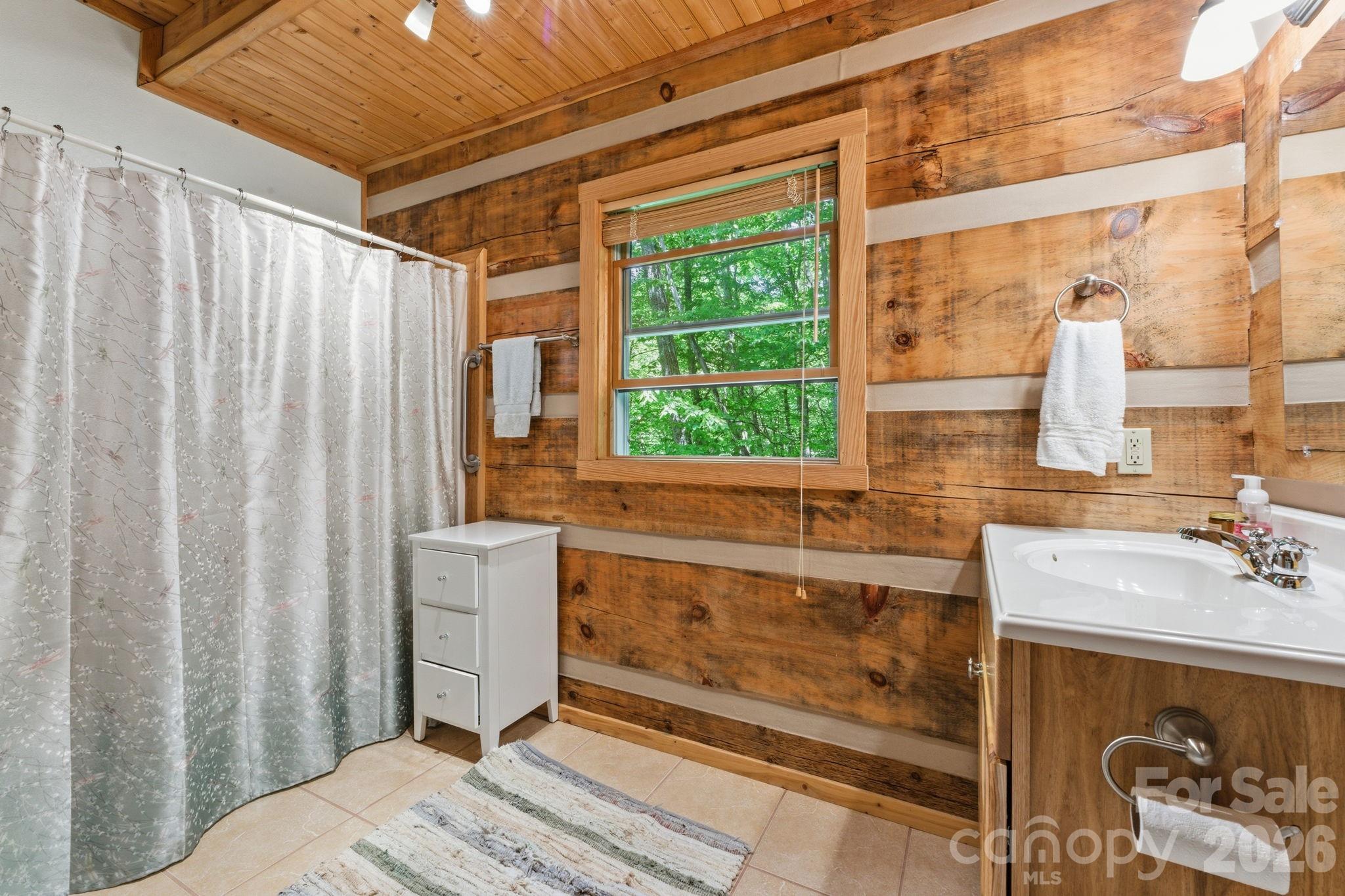 311 Copper Spur Drive — Maggie Valley