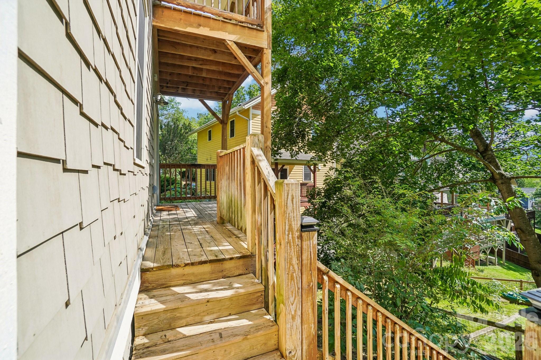 25 Houston Street — Asheville