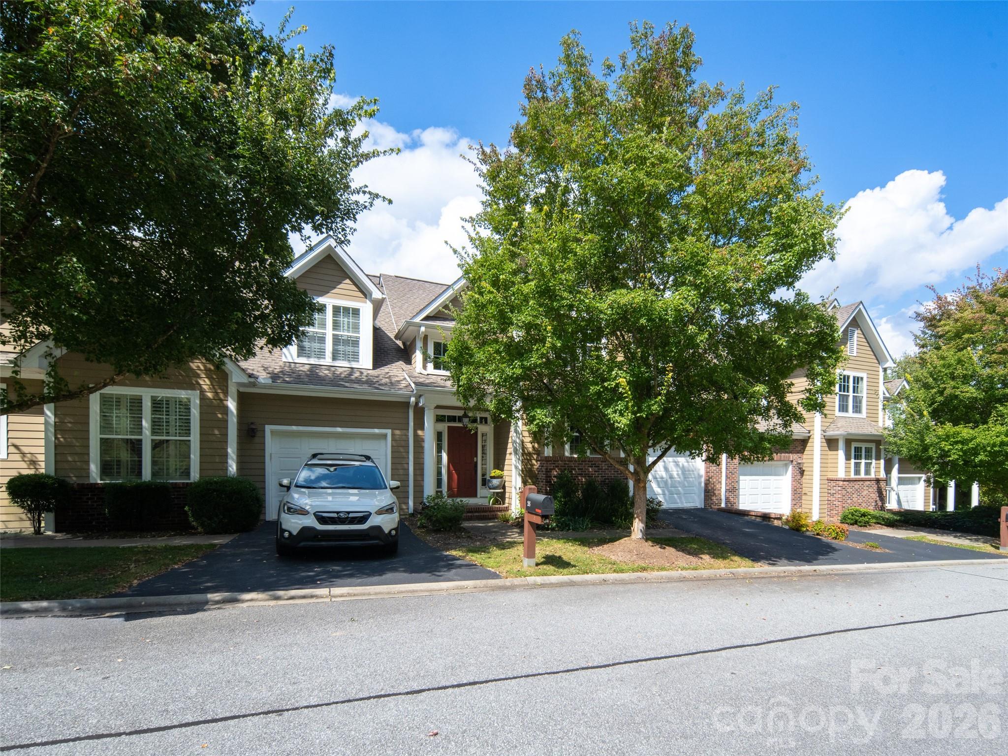 26 Black Horse Run — Biltmore Lake