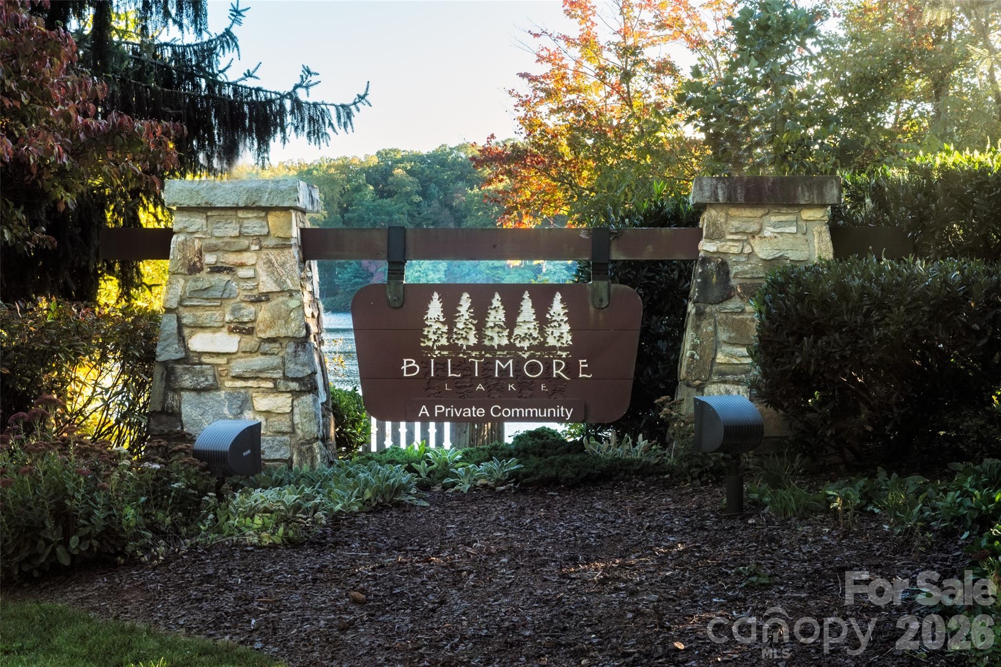 26 Black Horse Run — Biltmore Lake