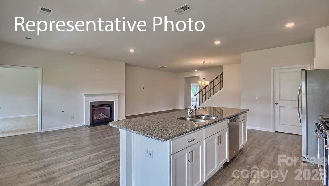 6519 Barcelona Way — Charlotte