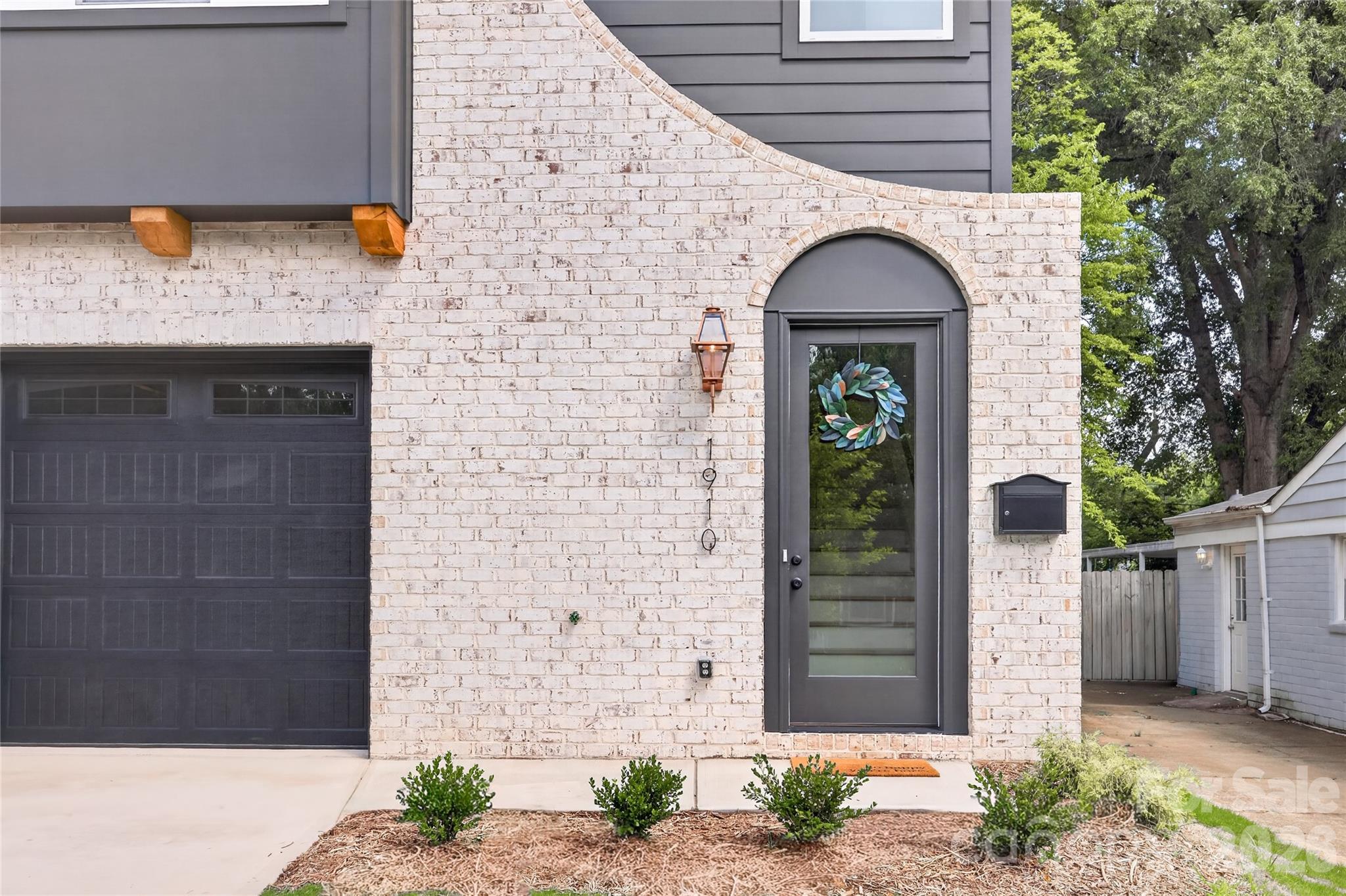1910 Anderson Street — Charlotte