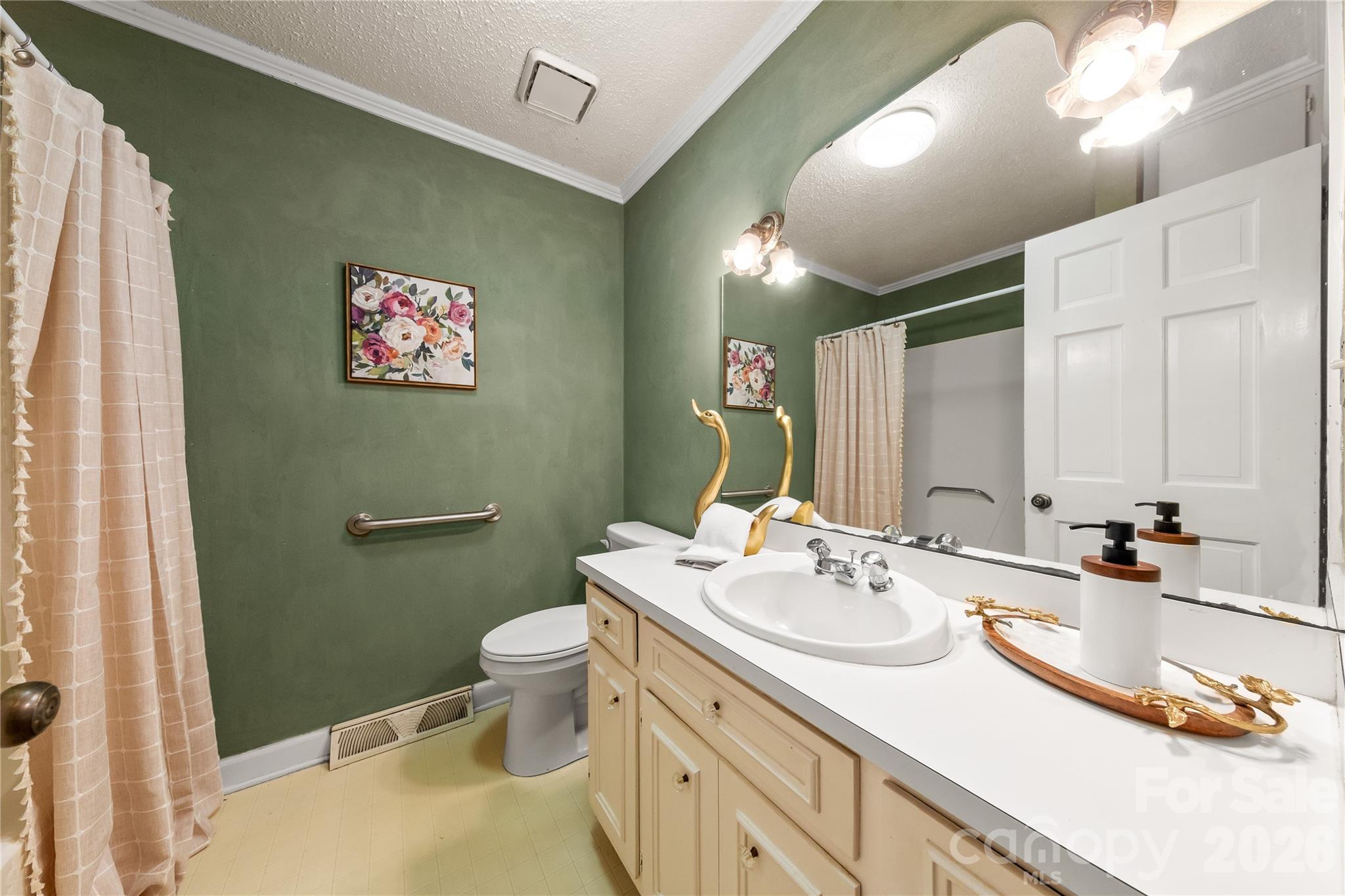 2038 Skyway Drive — Monroe