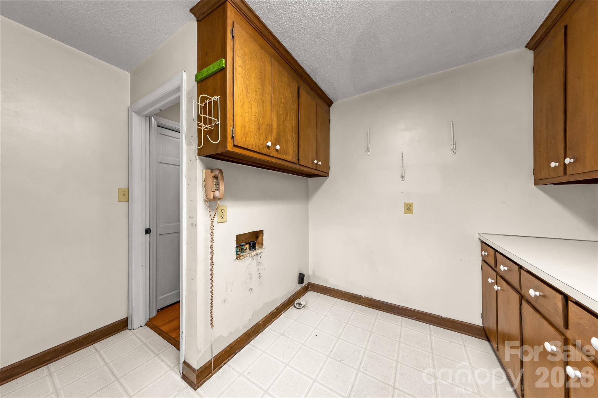 2038 Skyway Drive — Monroe