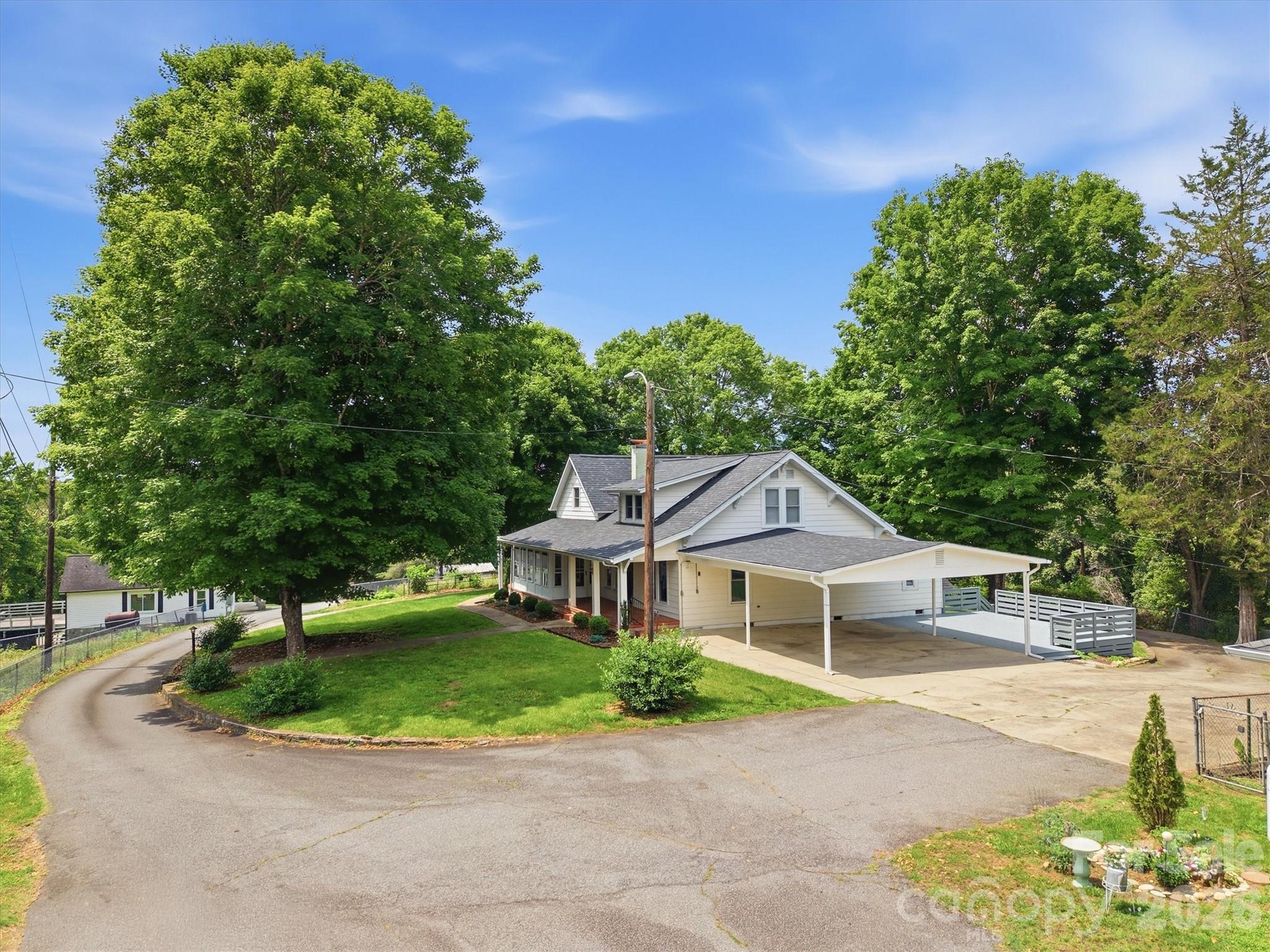 109 Kincaid Hill Drive — Lenoir