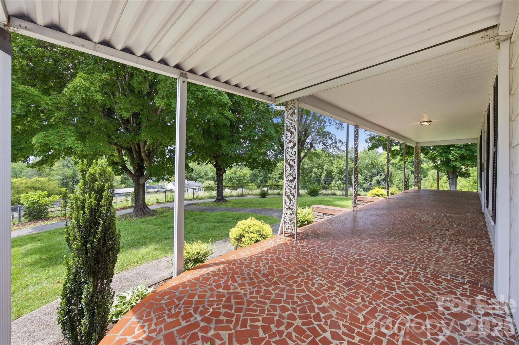 109 Kincaid Hill Drive — Lenoir