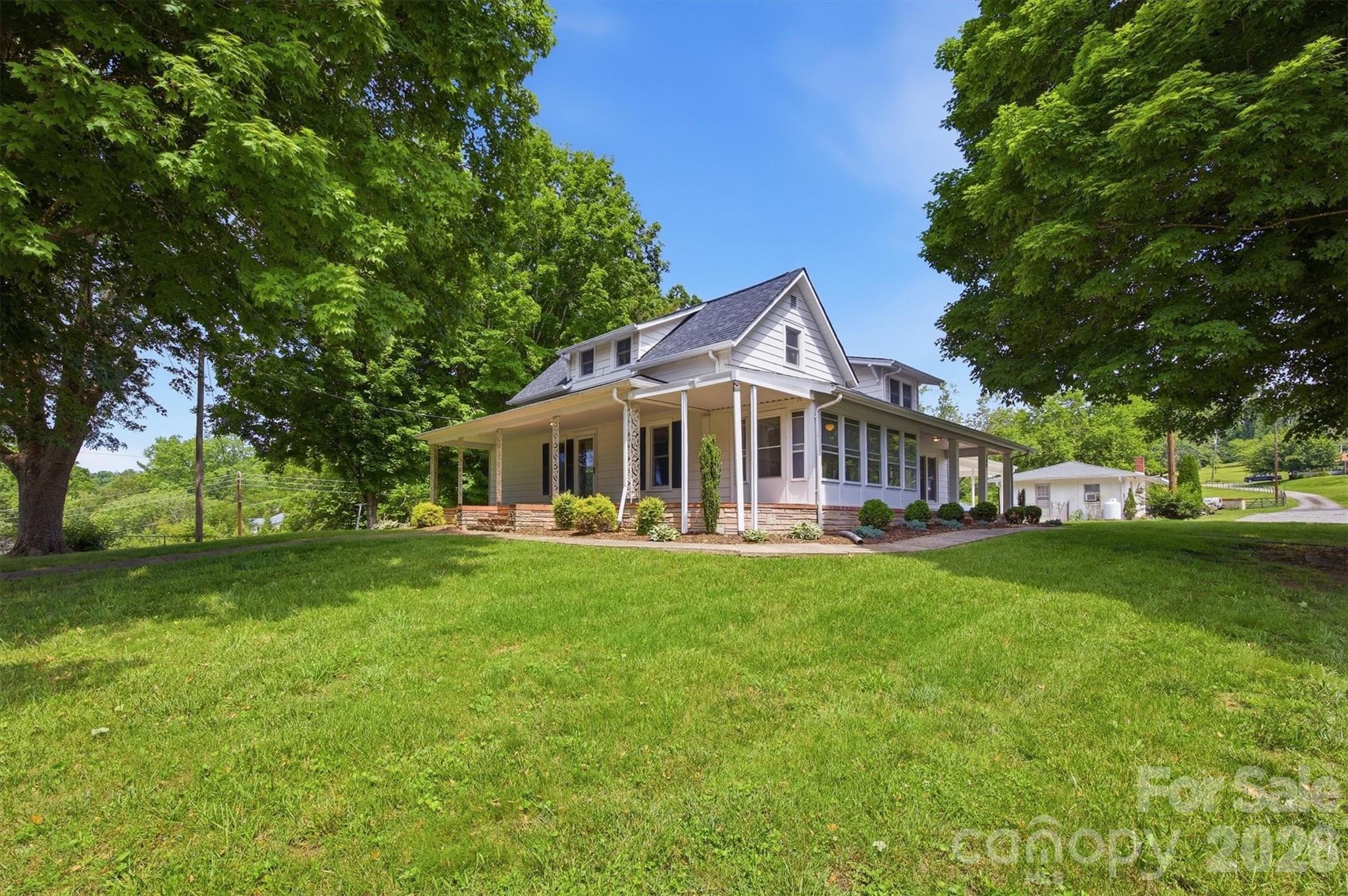 109 Kincaid Hill Drive — Lenoir