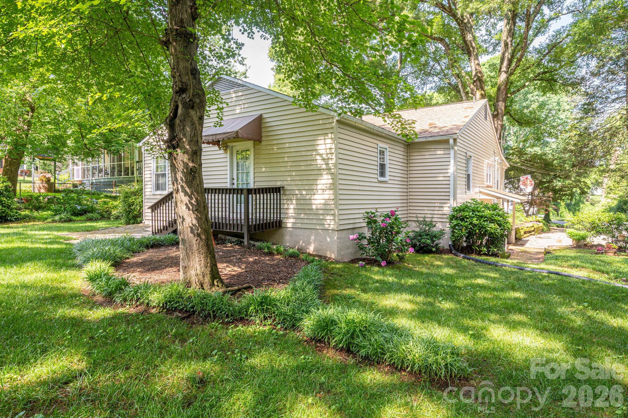 414 Elizabeth Street — Gastonia
