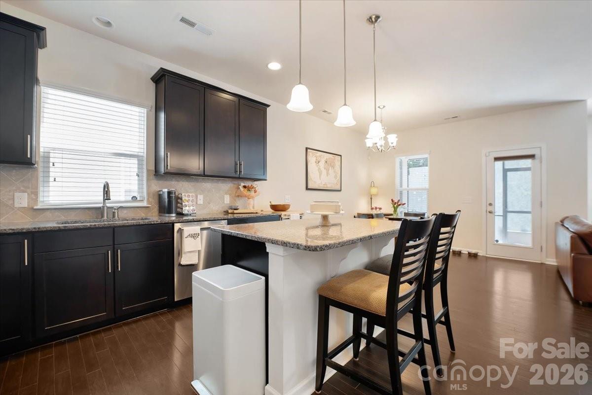 5122 Mount Clare Lane — Charlotte