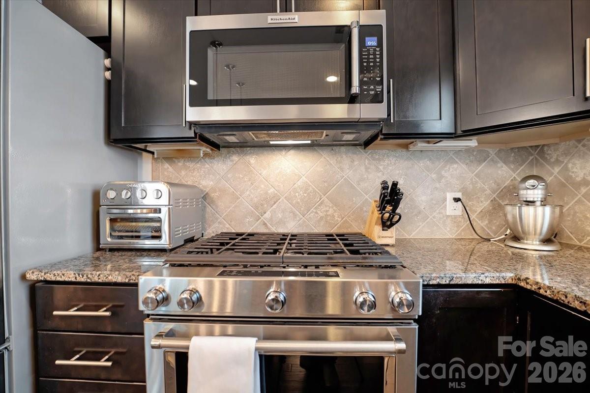 5122 Mount Clare Lane — Charlotte
