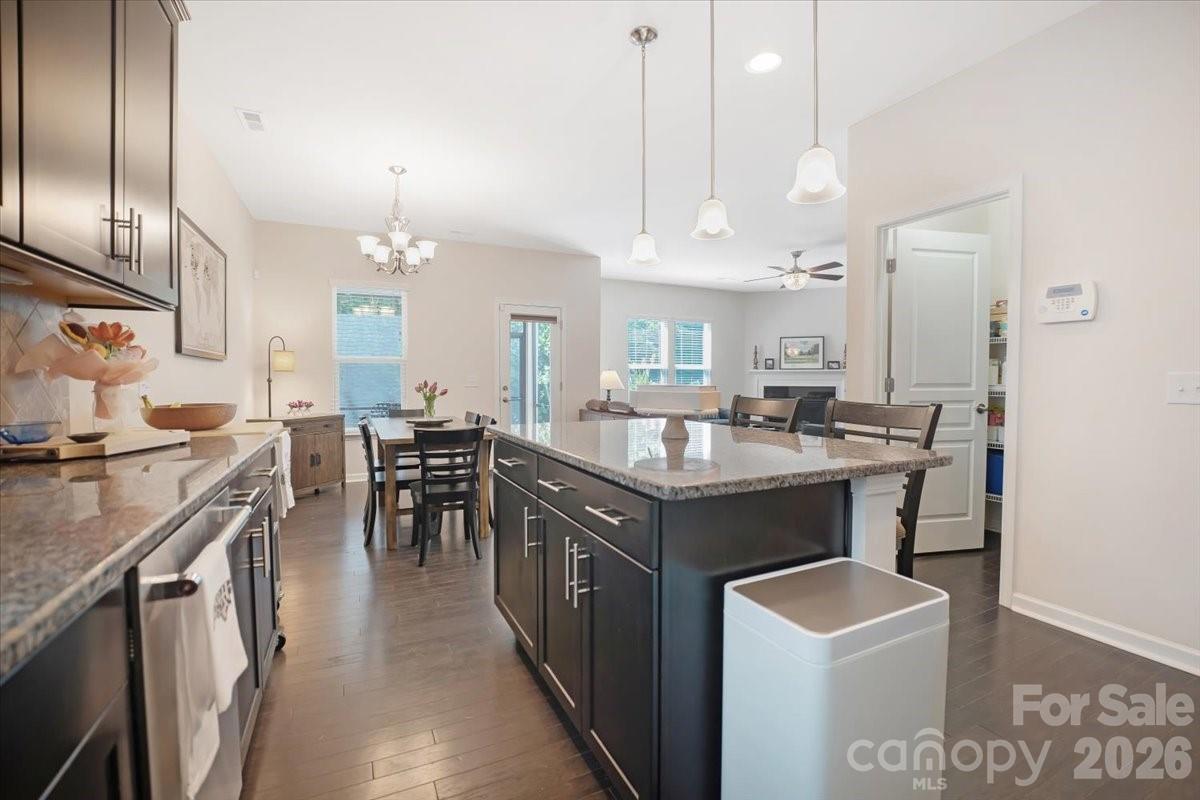 5122 Mount Clare Lane — Charlotte