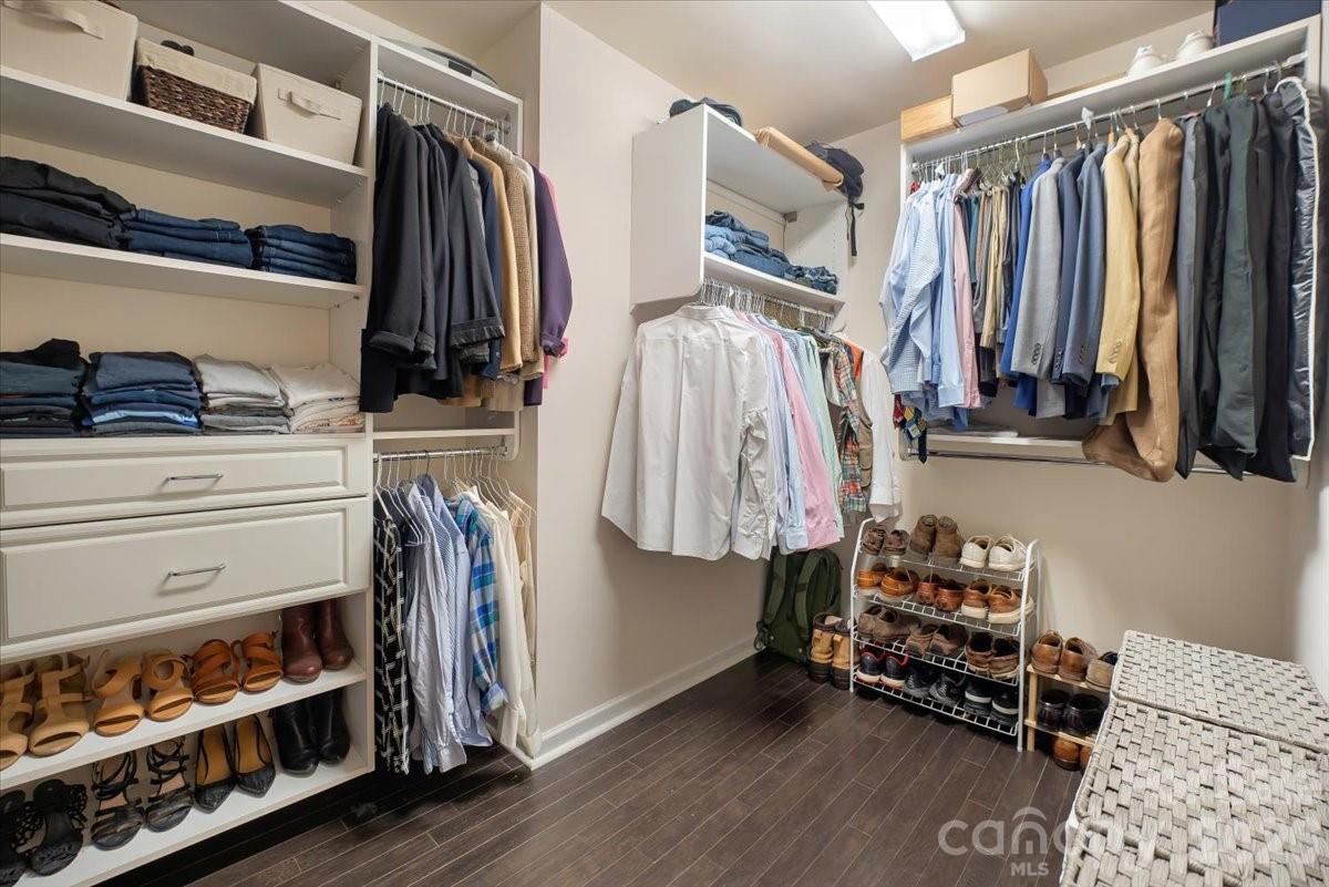 5122 Mount Clare Lane — Charlotte