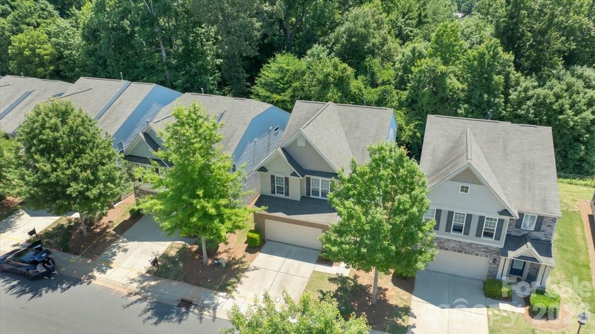5122 Mount Clare Lane — Charlotte