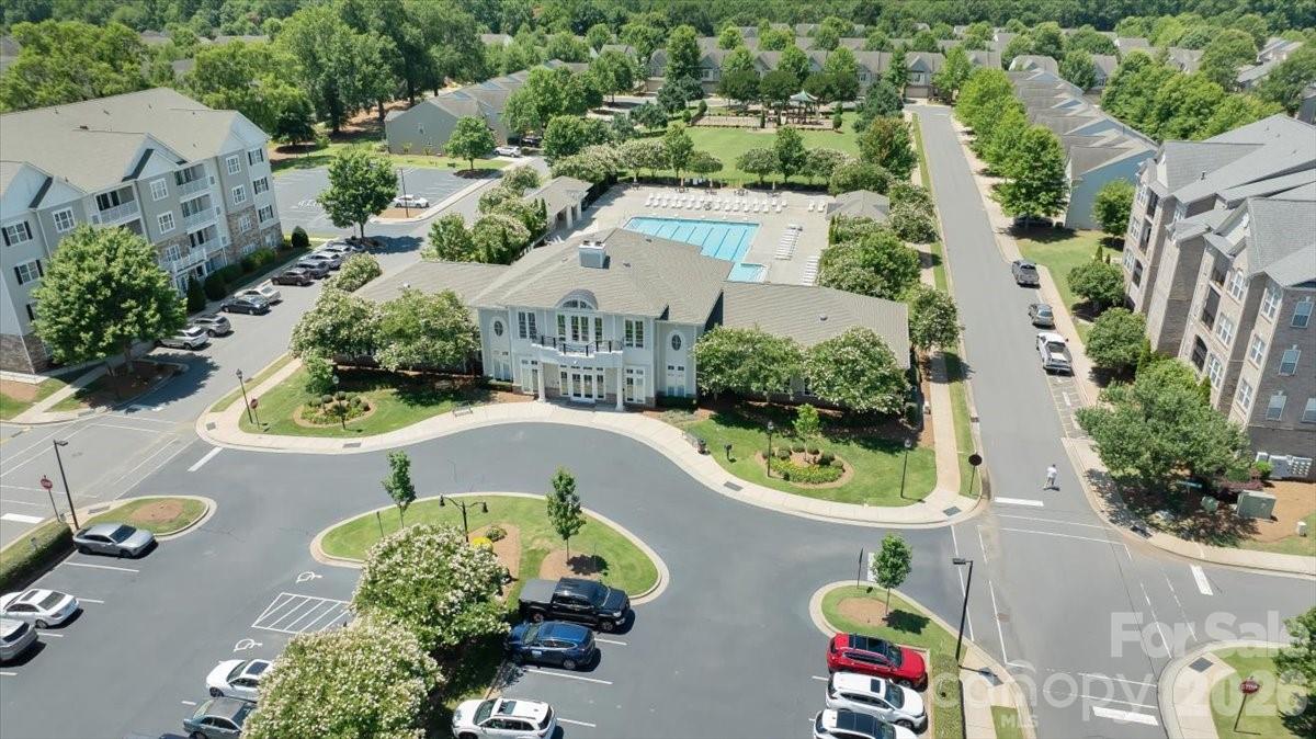 5122 Mount Clare Lane — Charlotte
