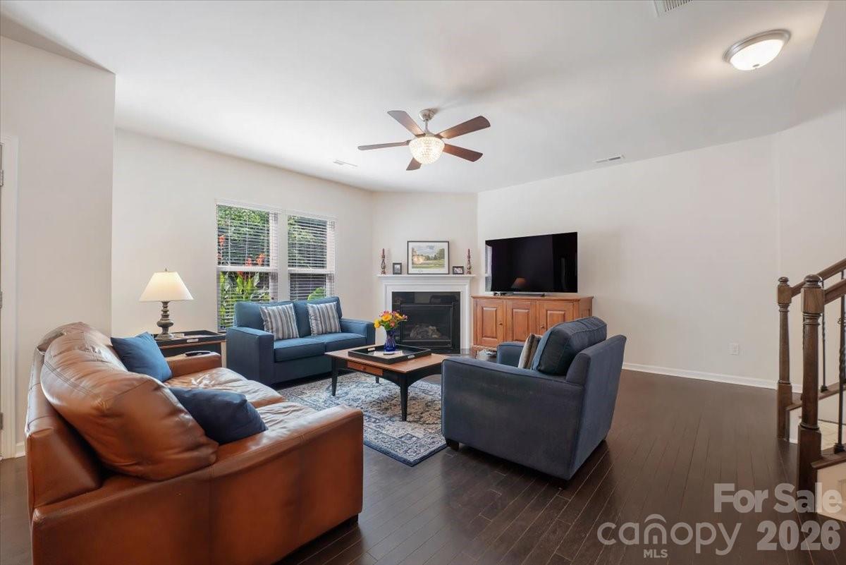 5122 Mount Clare Lane — Charlotte