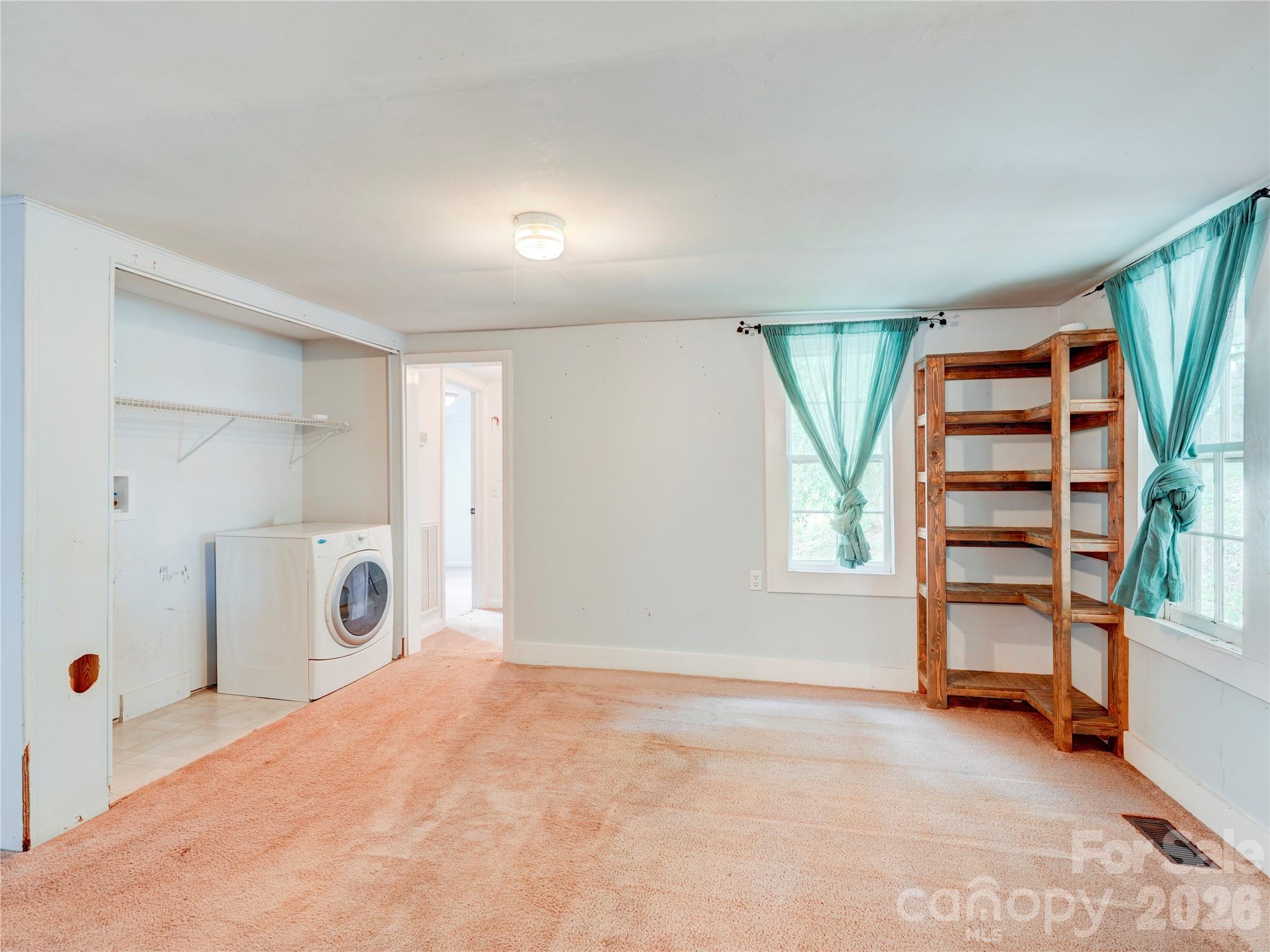 7049 Austin Little Mountain Road — Elkin