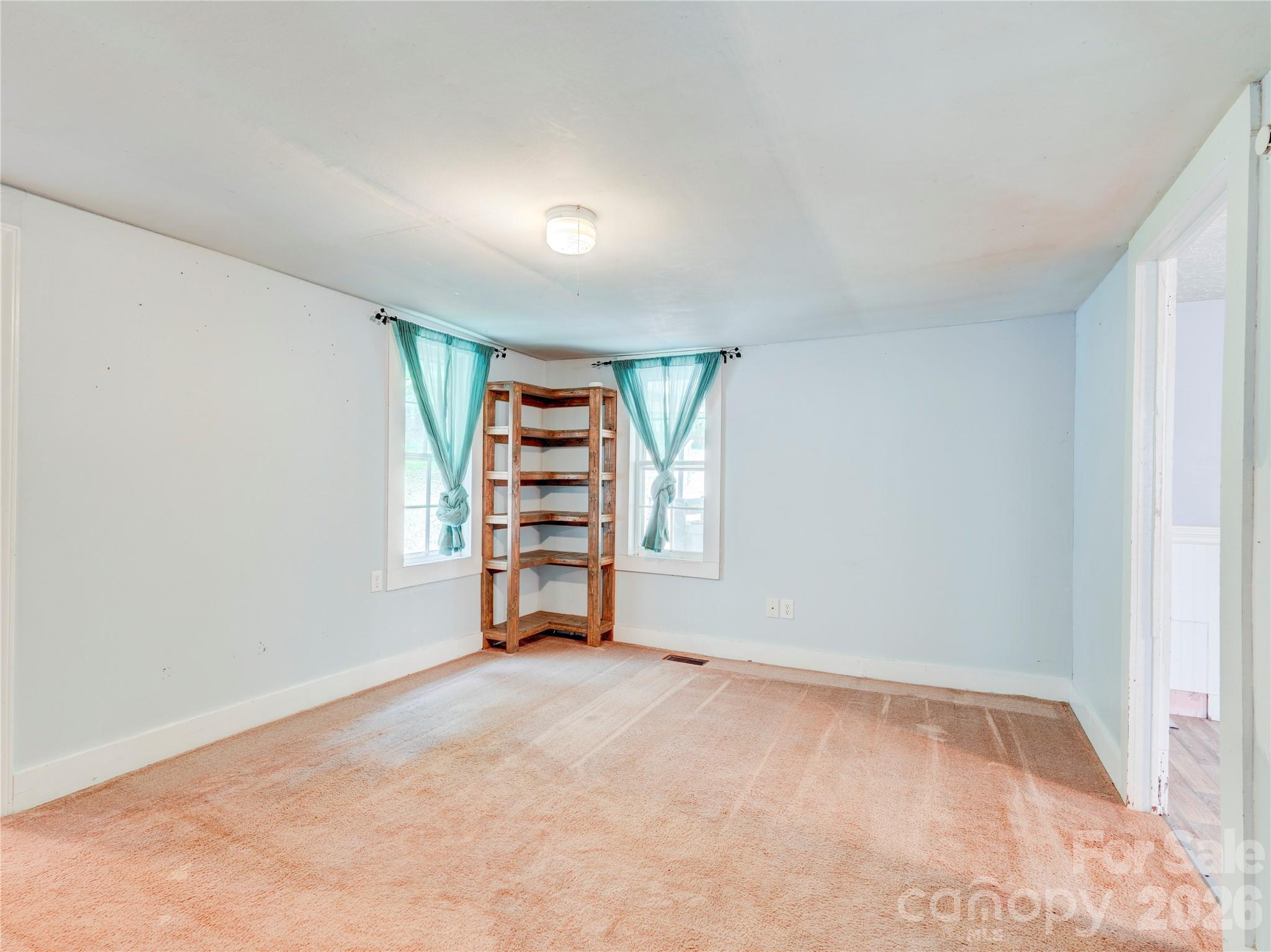 7049 Austin Little Mountain Road — Elkin