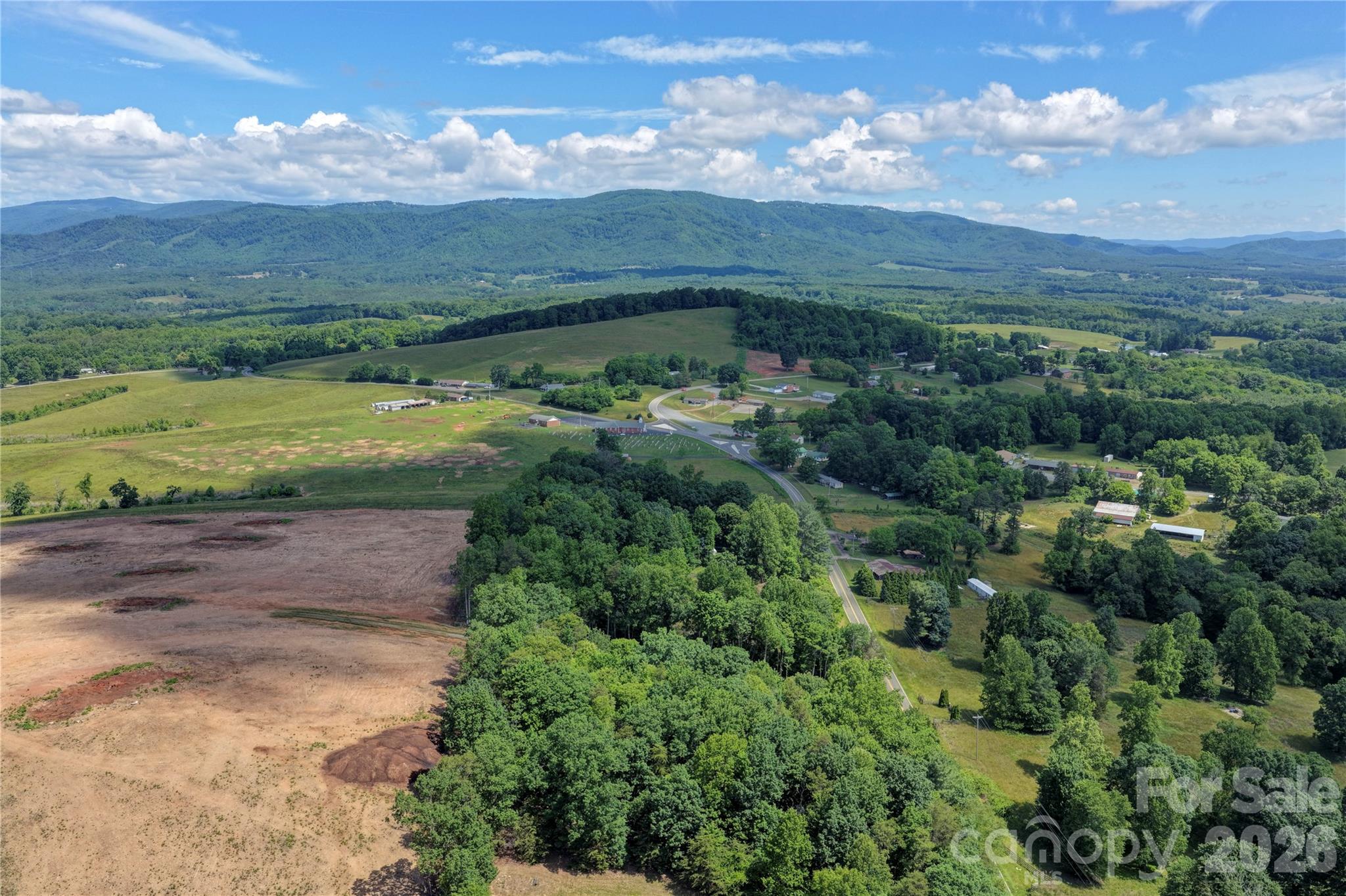 7049 Austin Little Mountain Road — Elkin