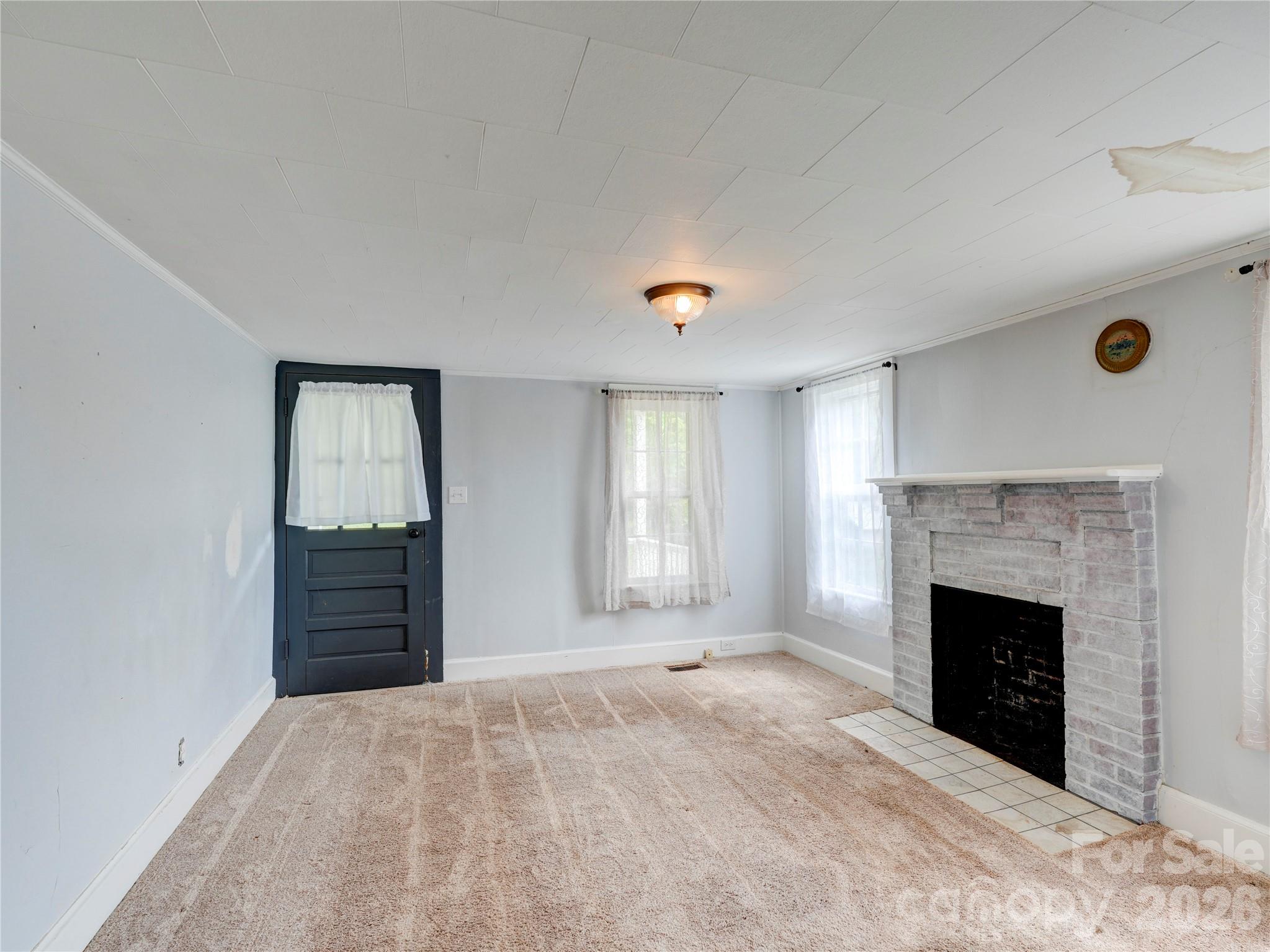 7049 Austin Little Mountain Road — Elkin